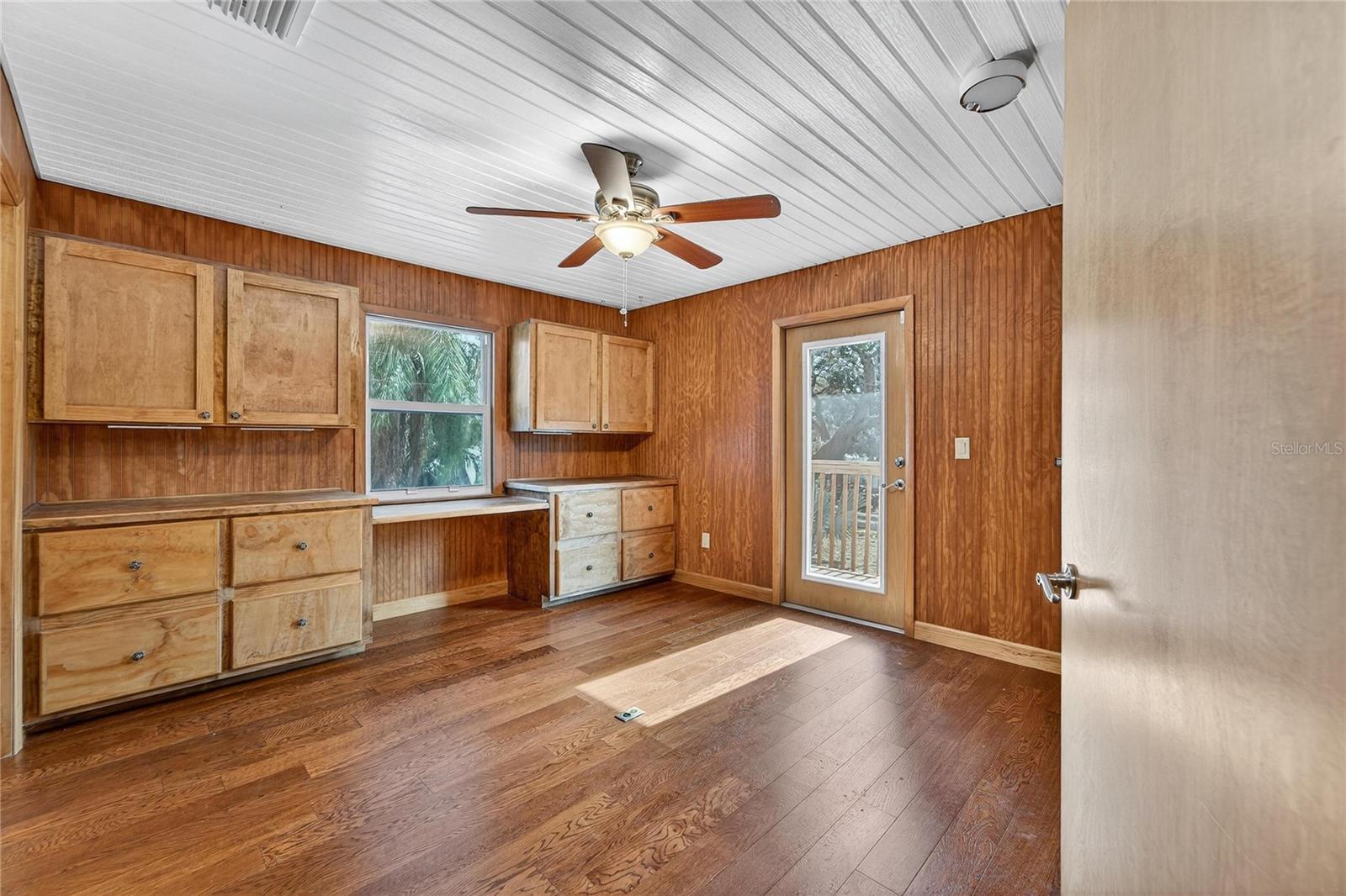 MEYERS GREEN & H G THOMPSON - Residential