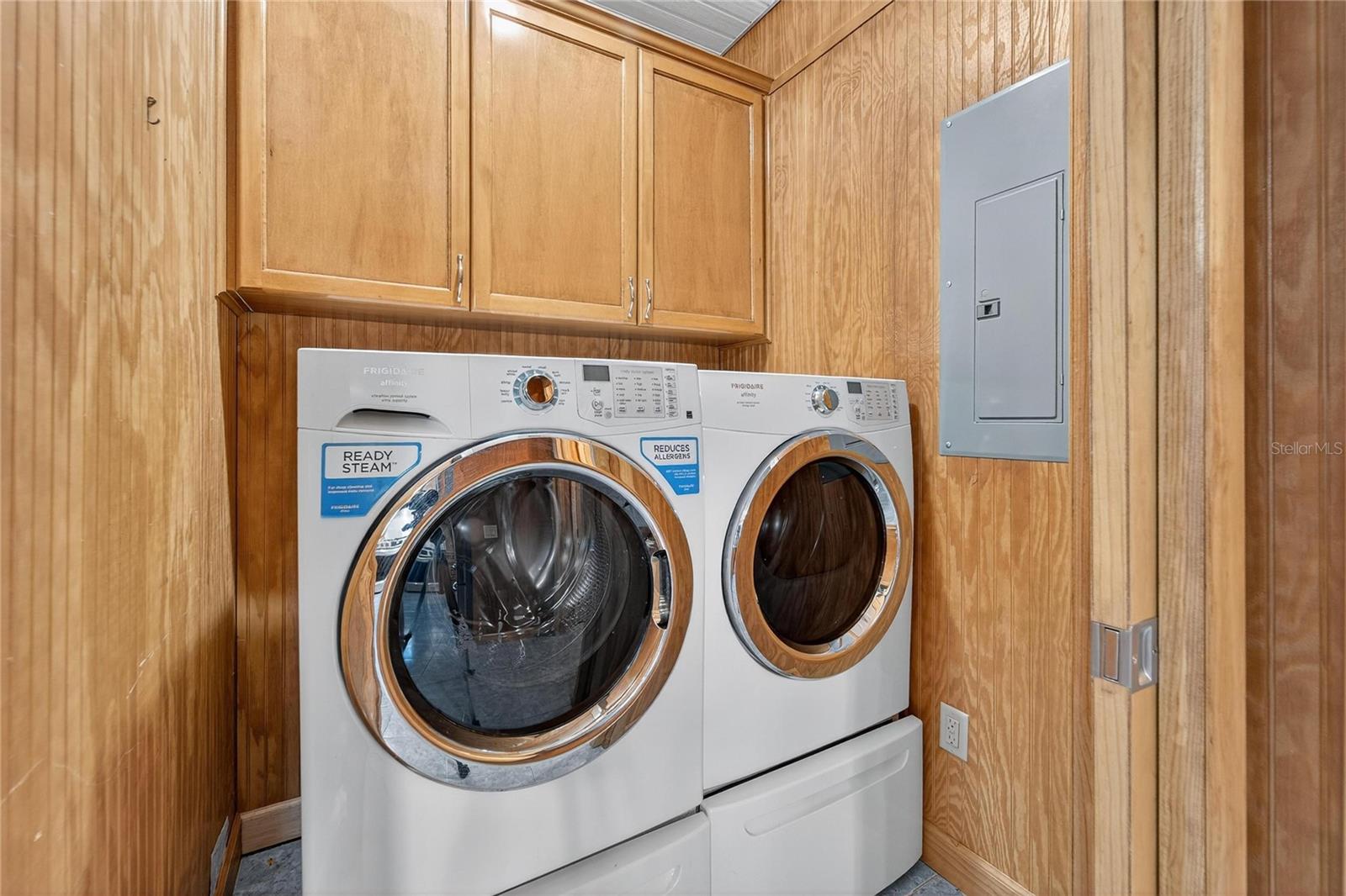 MEYERS GREEN & H G THOMPSON - Residential