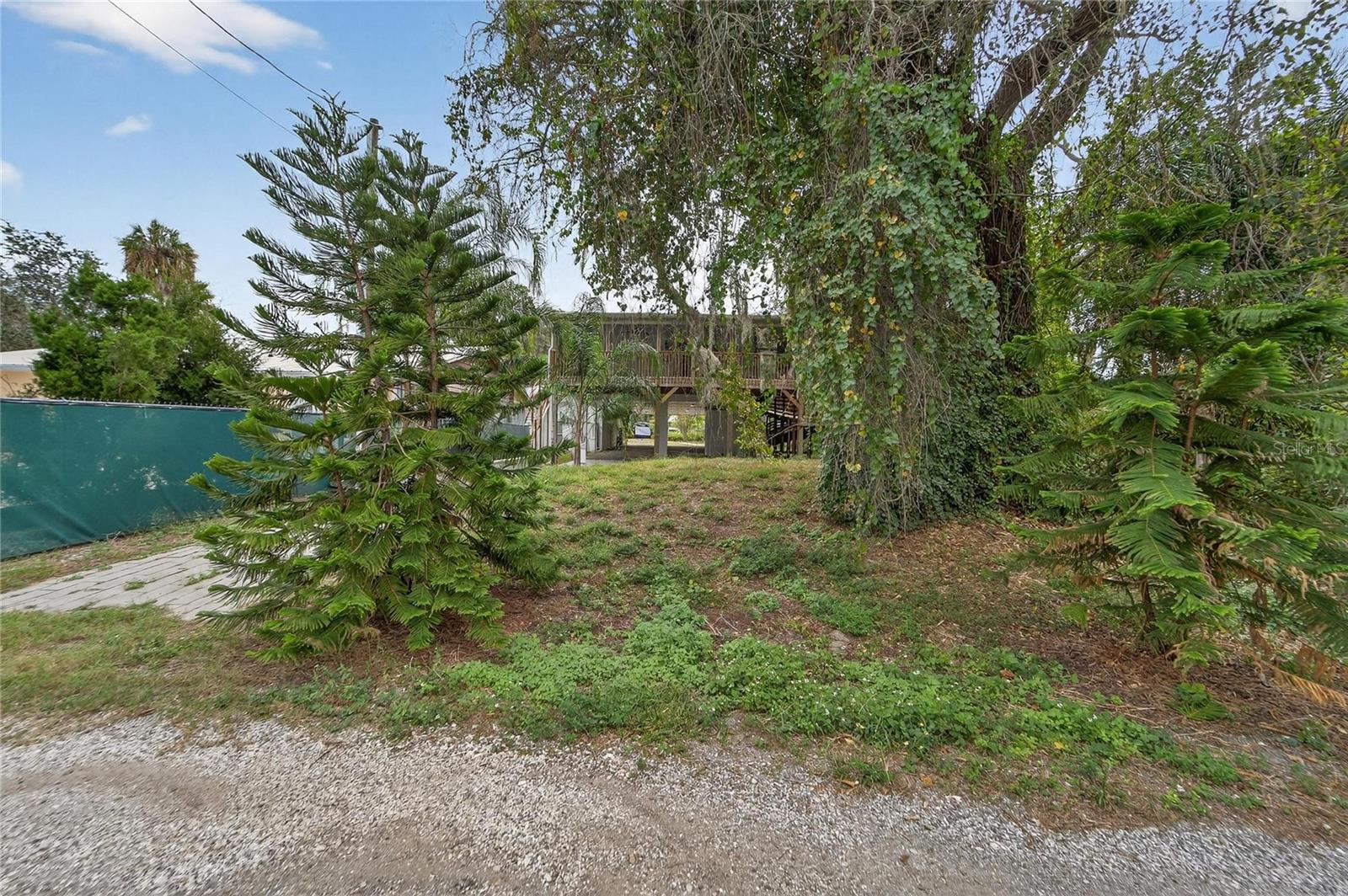 MEYERS GREEN & H G THOMPSON - Residential