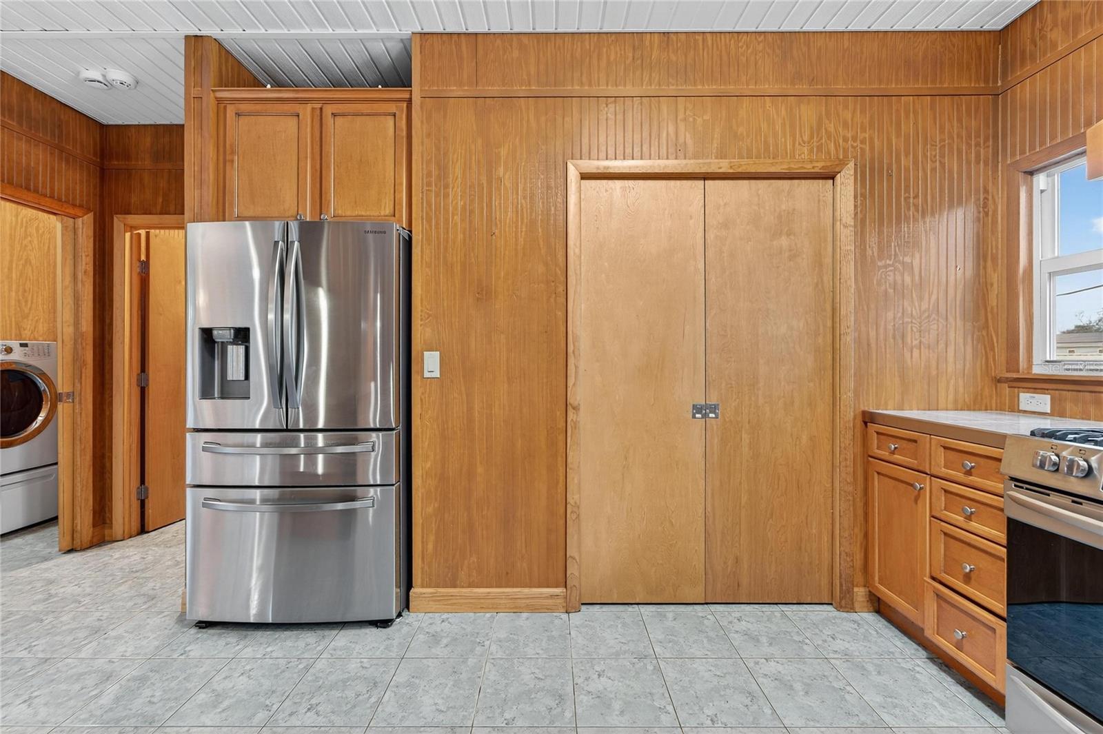 MEYERS GREEN & H G THOMPSON - Residential