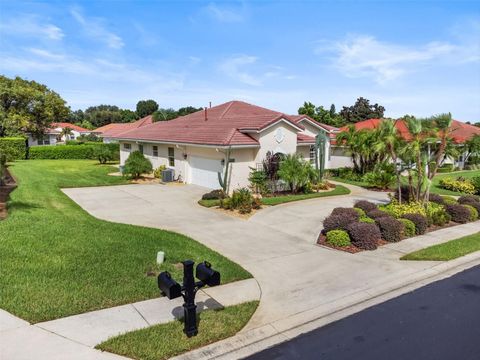 A home in LAKE WALES