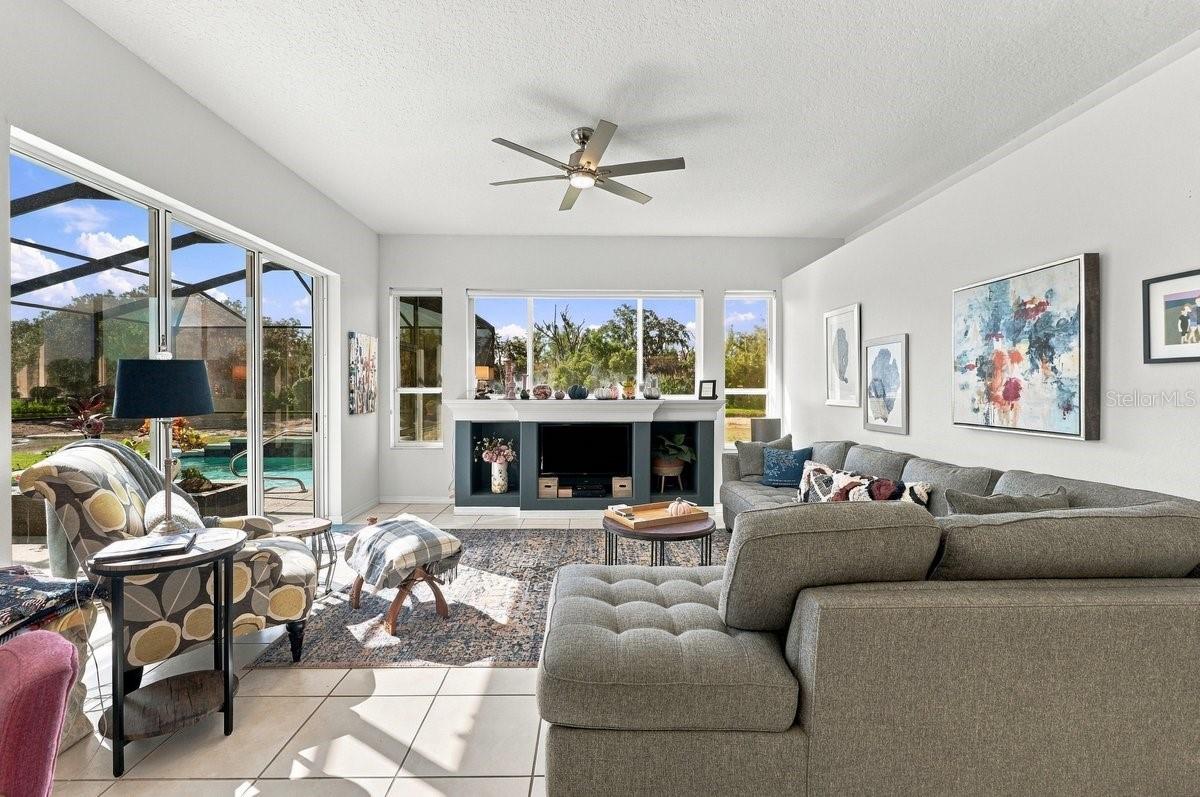 4458 FAIRWAY OAKS DRIVE