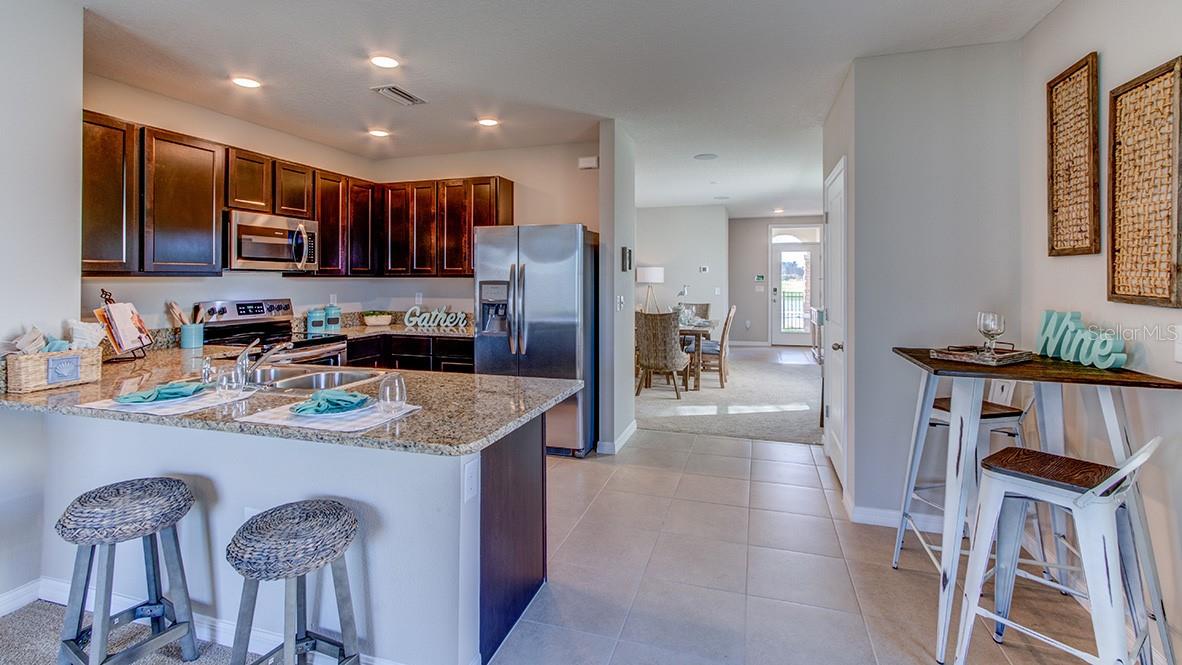 STAR FARMS AT LAKEWOOD RANCH - Residential