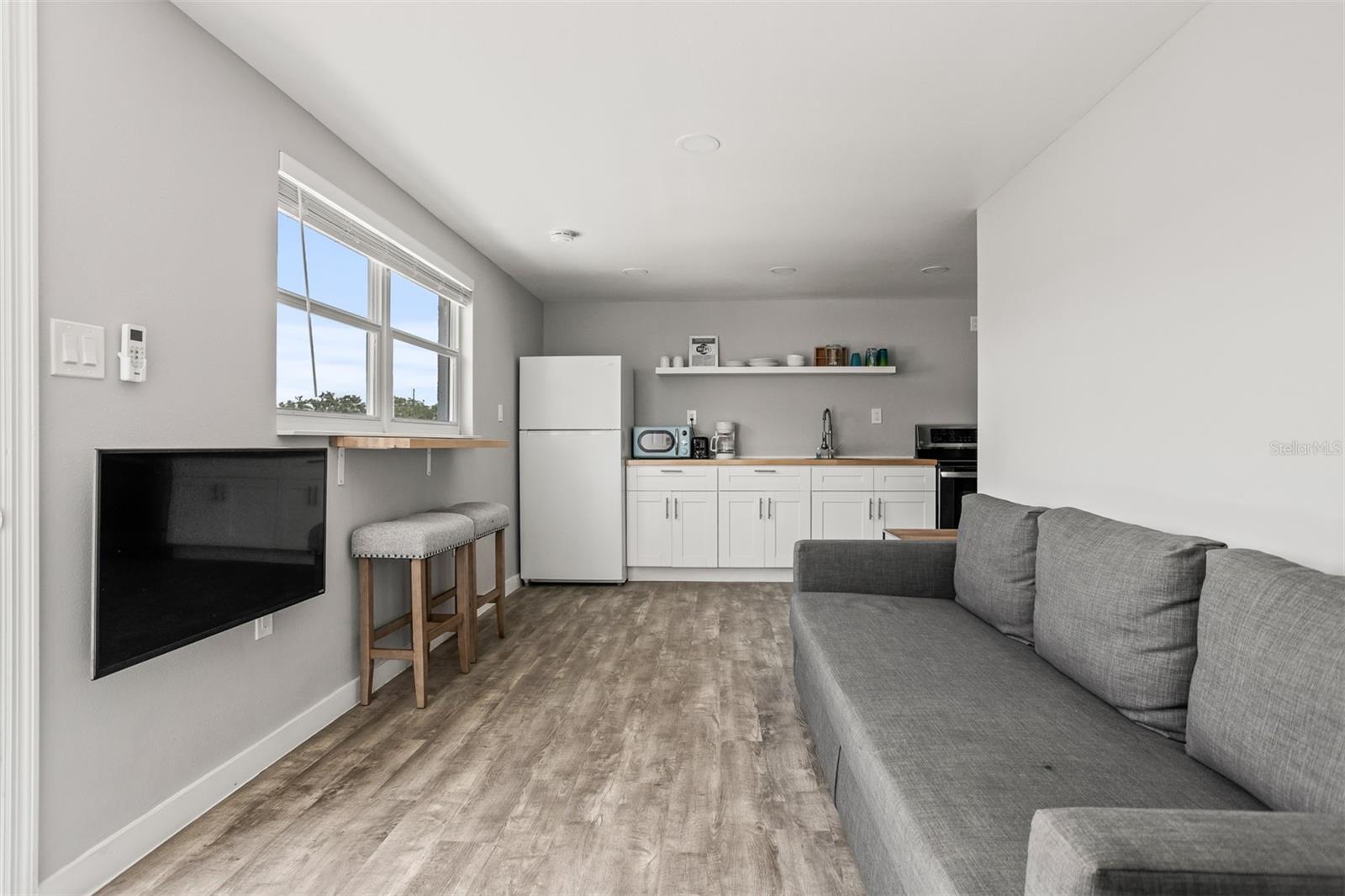 ROCKY CREEK ESTATES - Residential Income