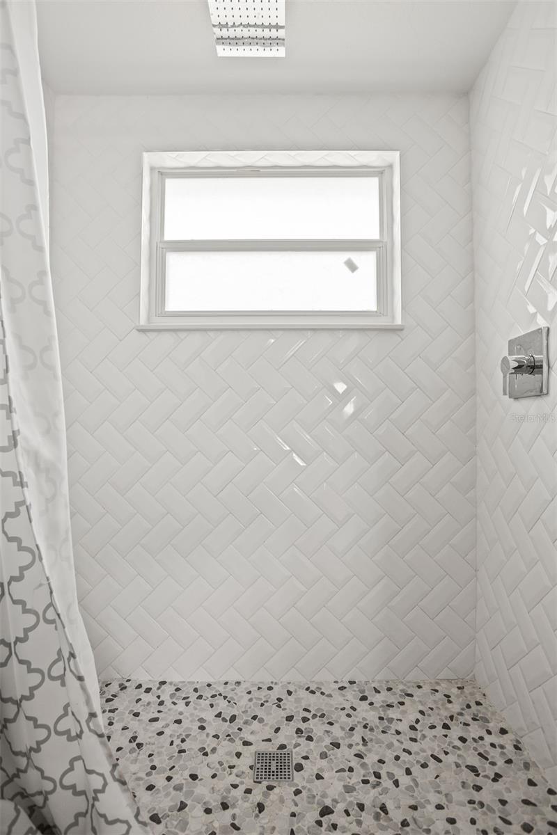 ROCKY CREEK ESTATES - Residential Income