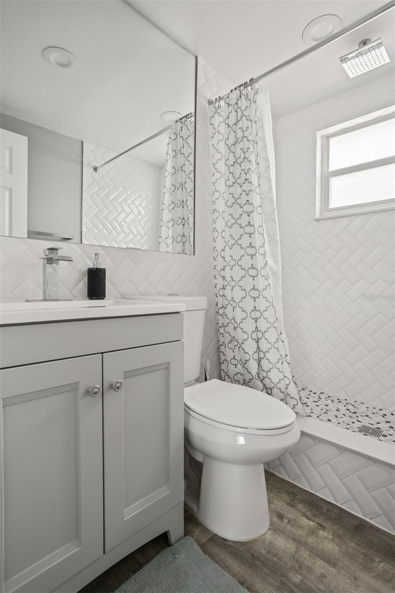 ROCKY CREEK ESTATES - Residential Income