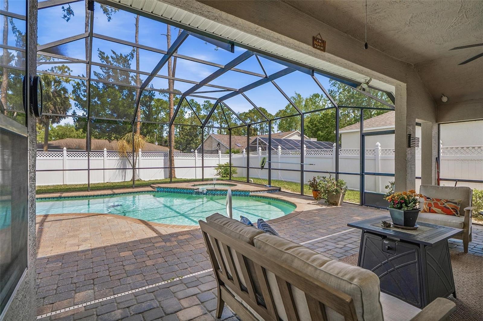 PINE LAKES - Residential