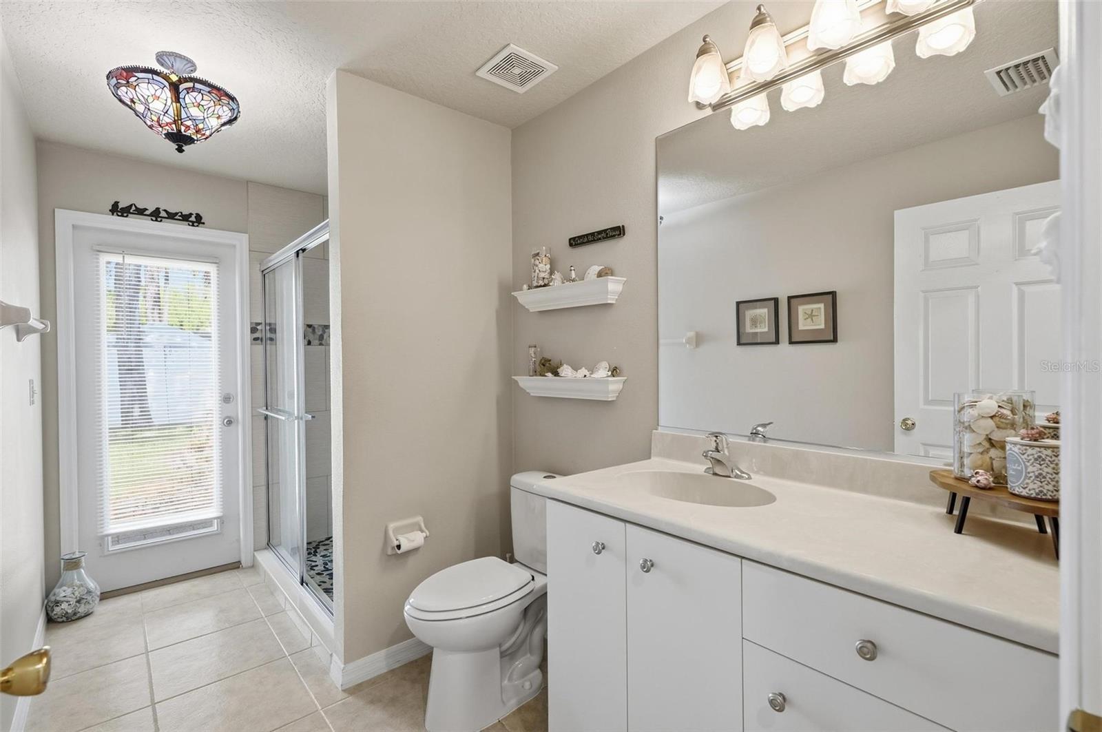 PINE LAKES - Residential