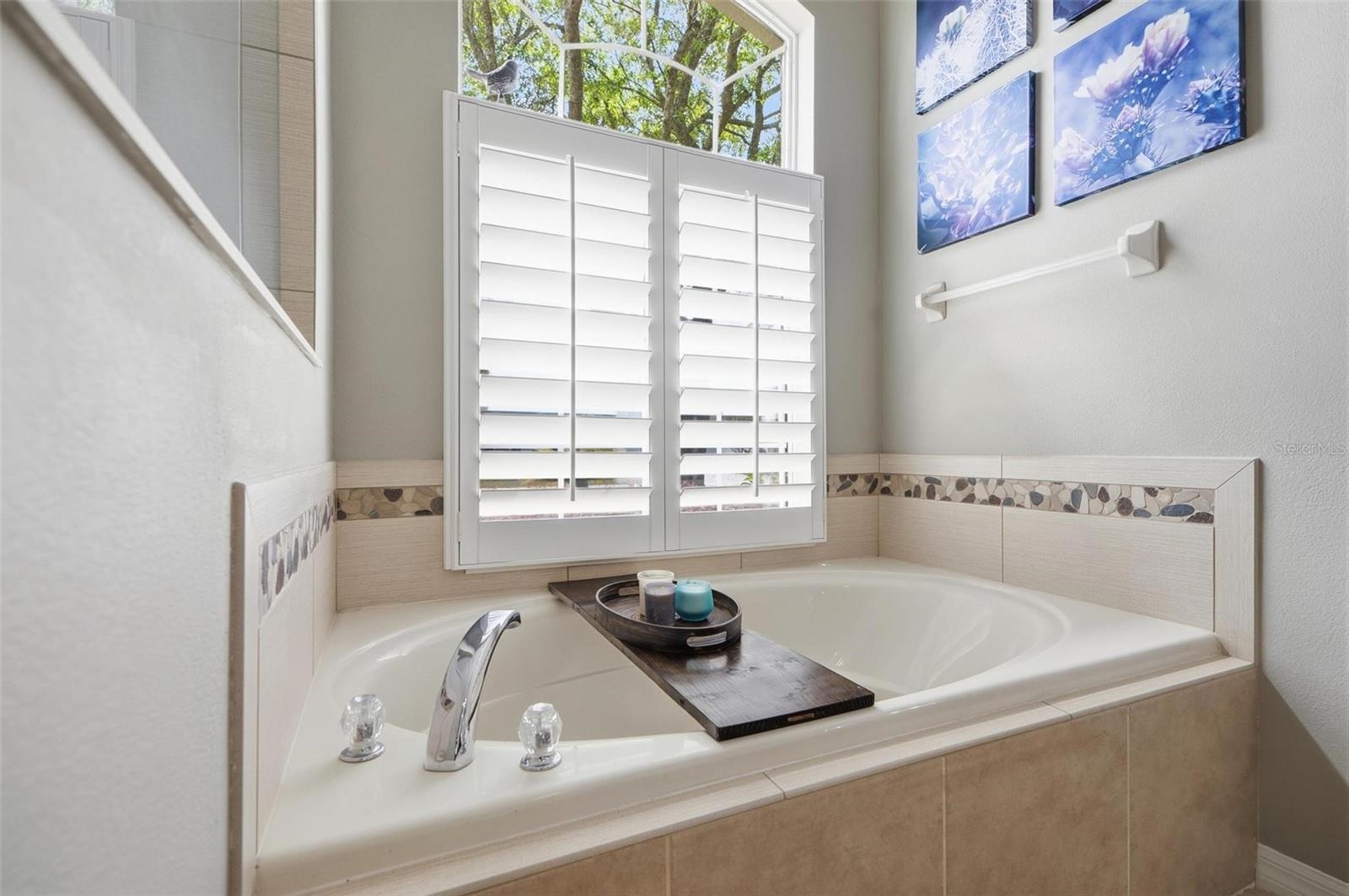 PINE LAKES - Residential