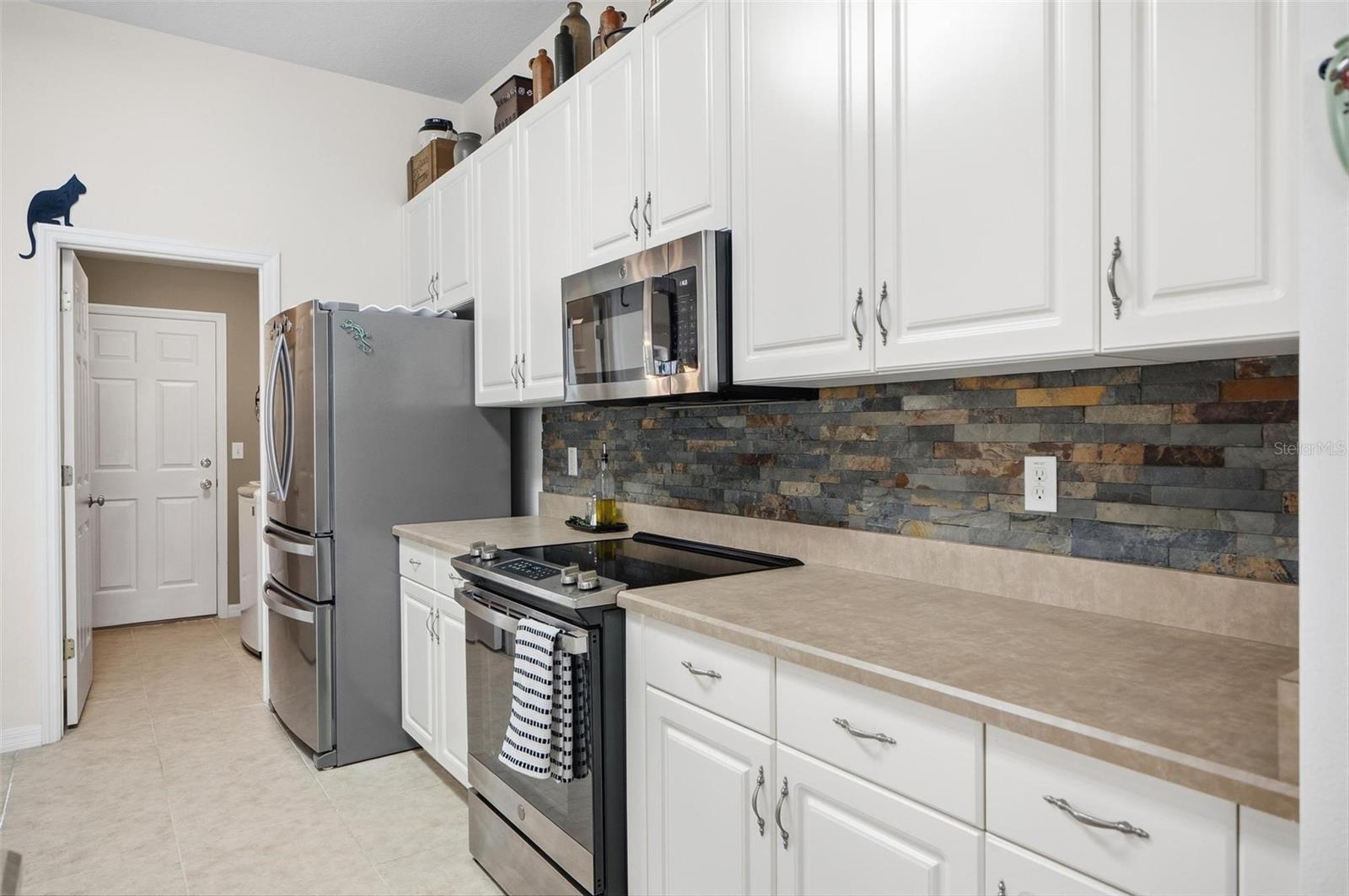 PINE LAKES - Residential