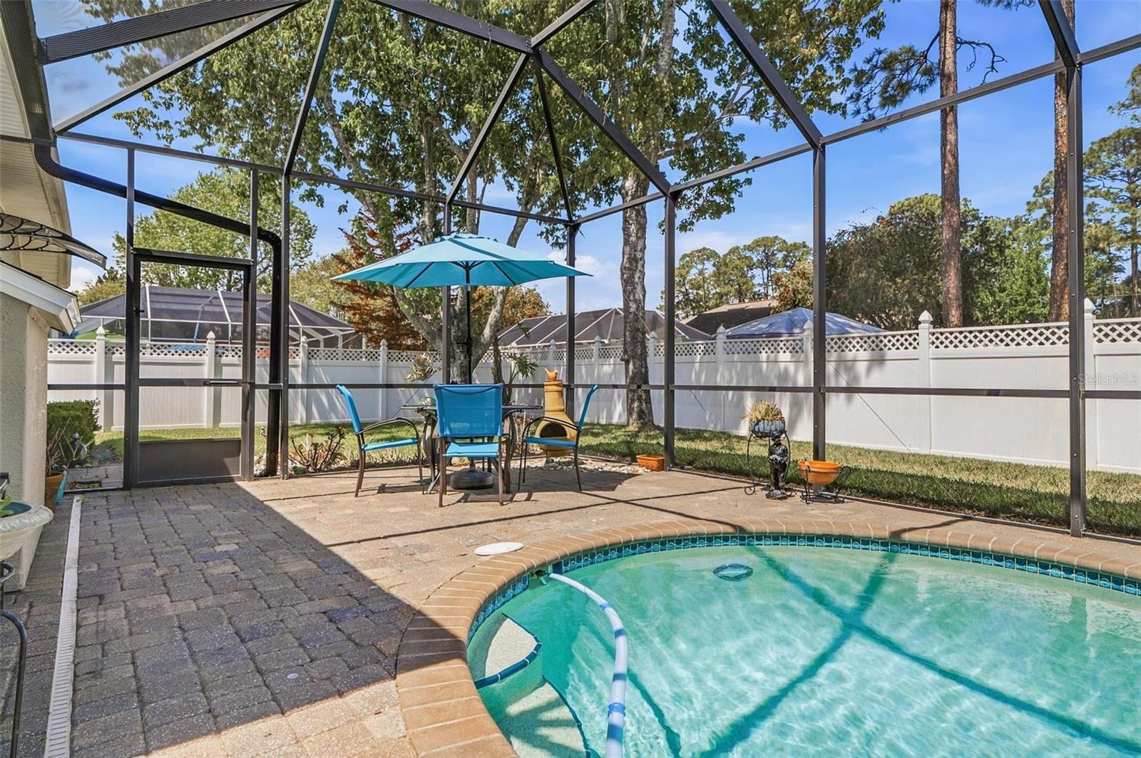 PINE LAKES - Residential