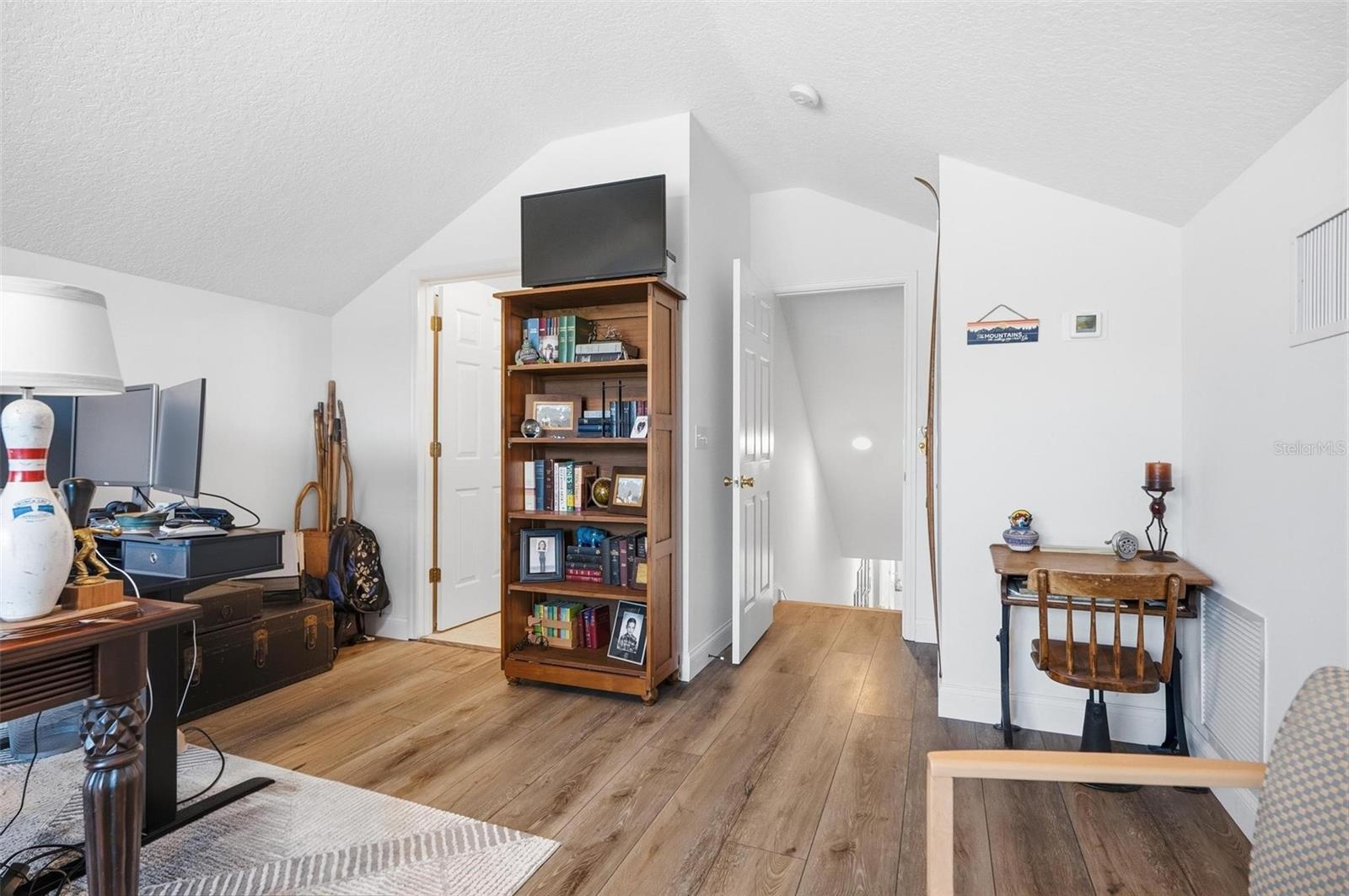 PINE LAKES - Residential