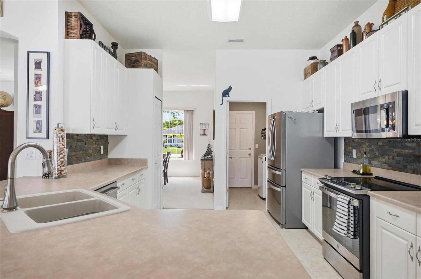 PINE LAKES - Residential