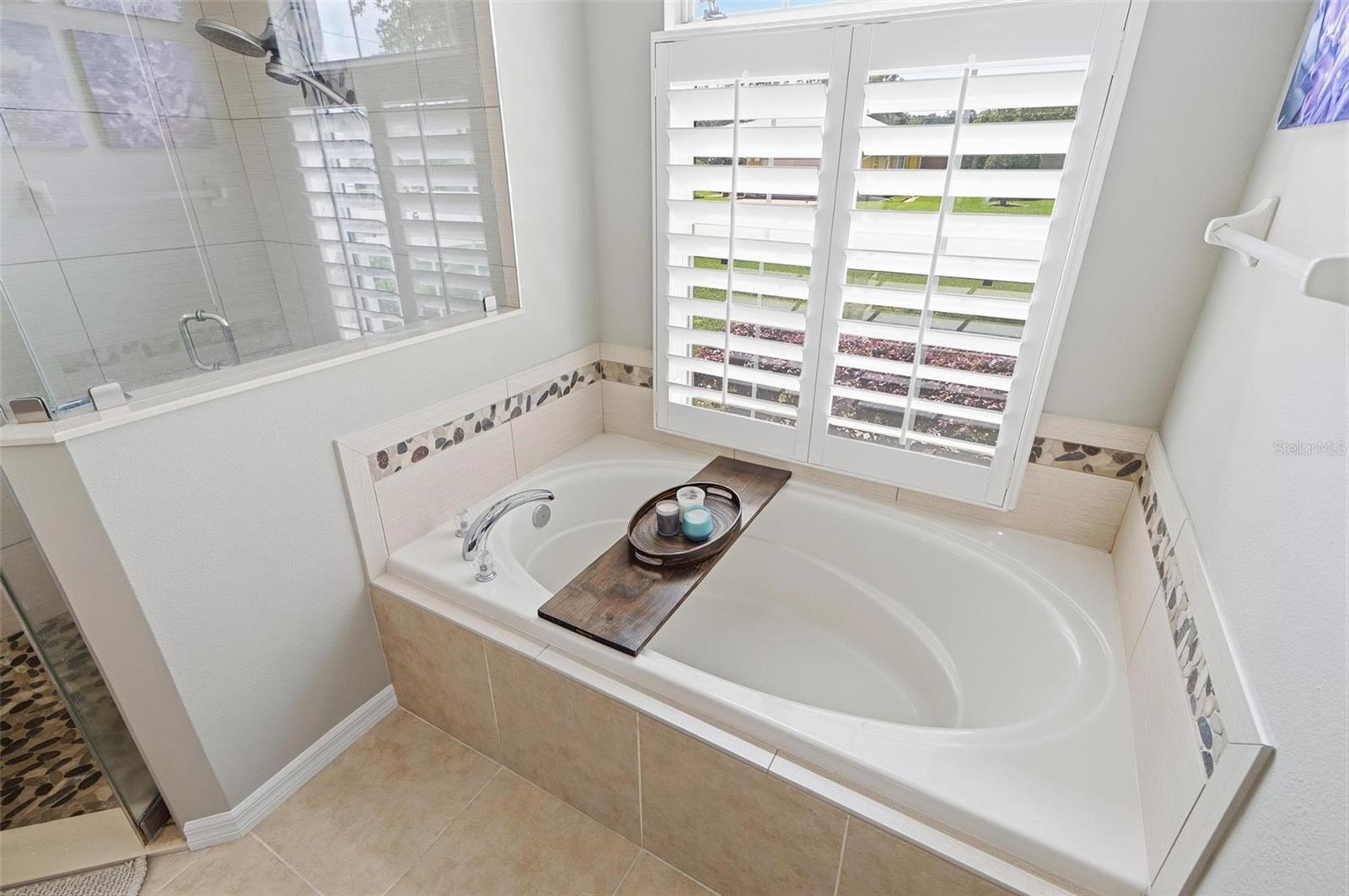 PINE LAKES - Residential