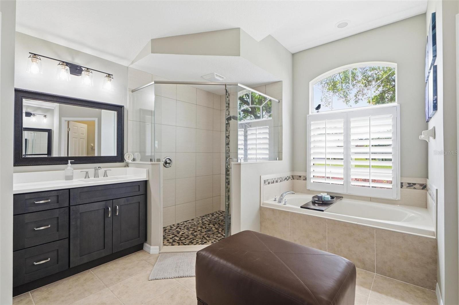 PINE LAKES - Residential