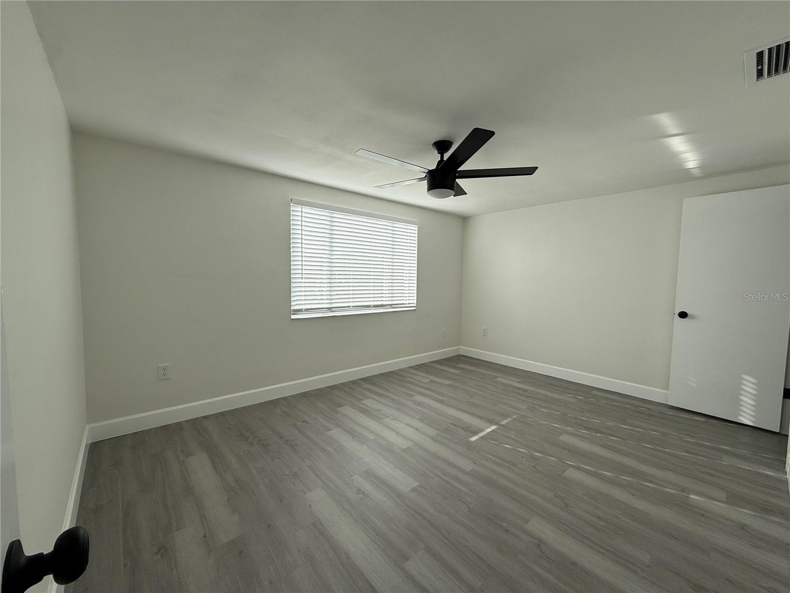 BEACON SQUARE - Residential