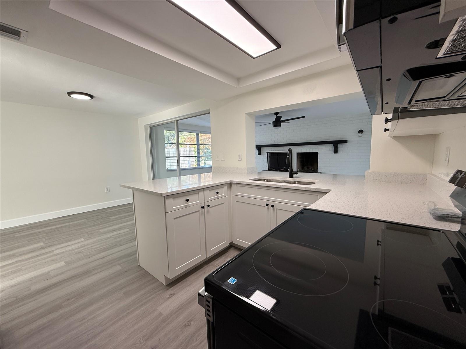 BEACON SQUARE - Residential