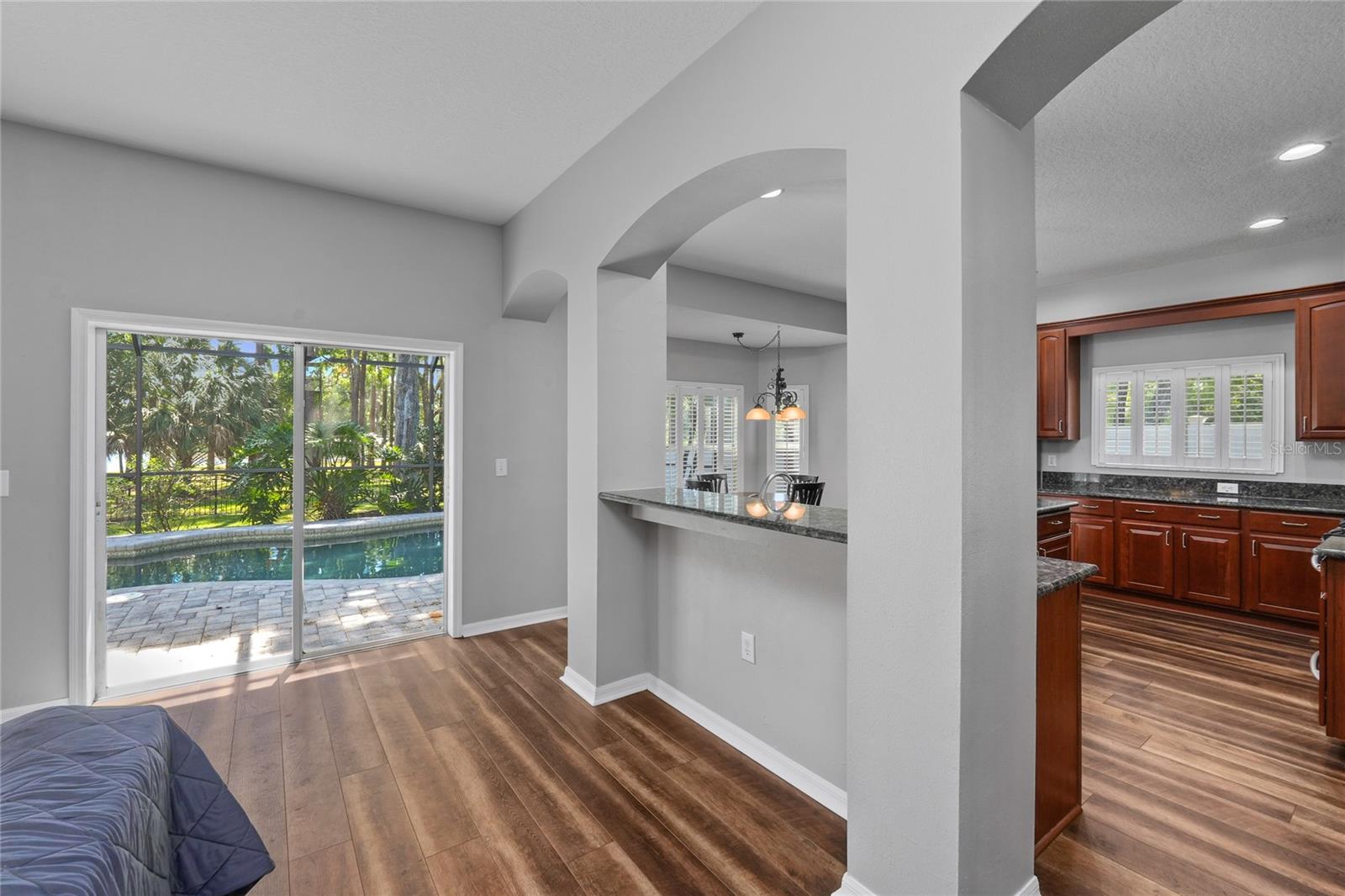WINDSOR PARK AT THE EAGLES-FI - Residential