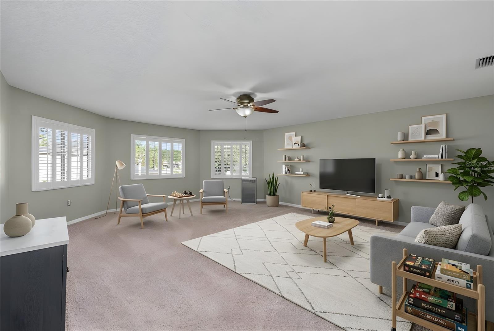 WINDSOR PARK AT THE EAGLES-FI - Residential