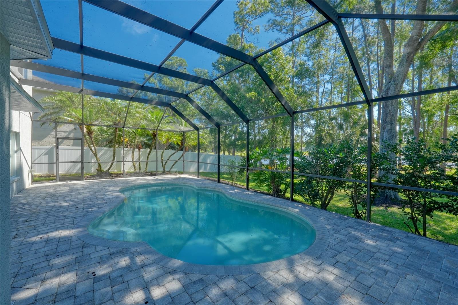 WINDSOR PARK AT THE EAGLES-FI - Residential