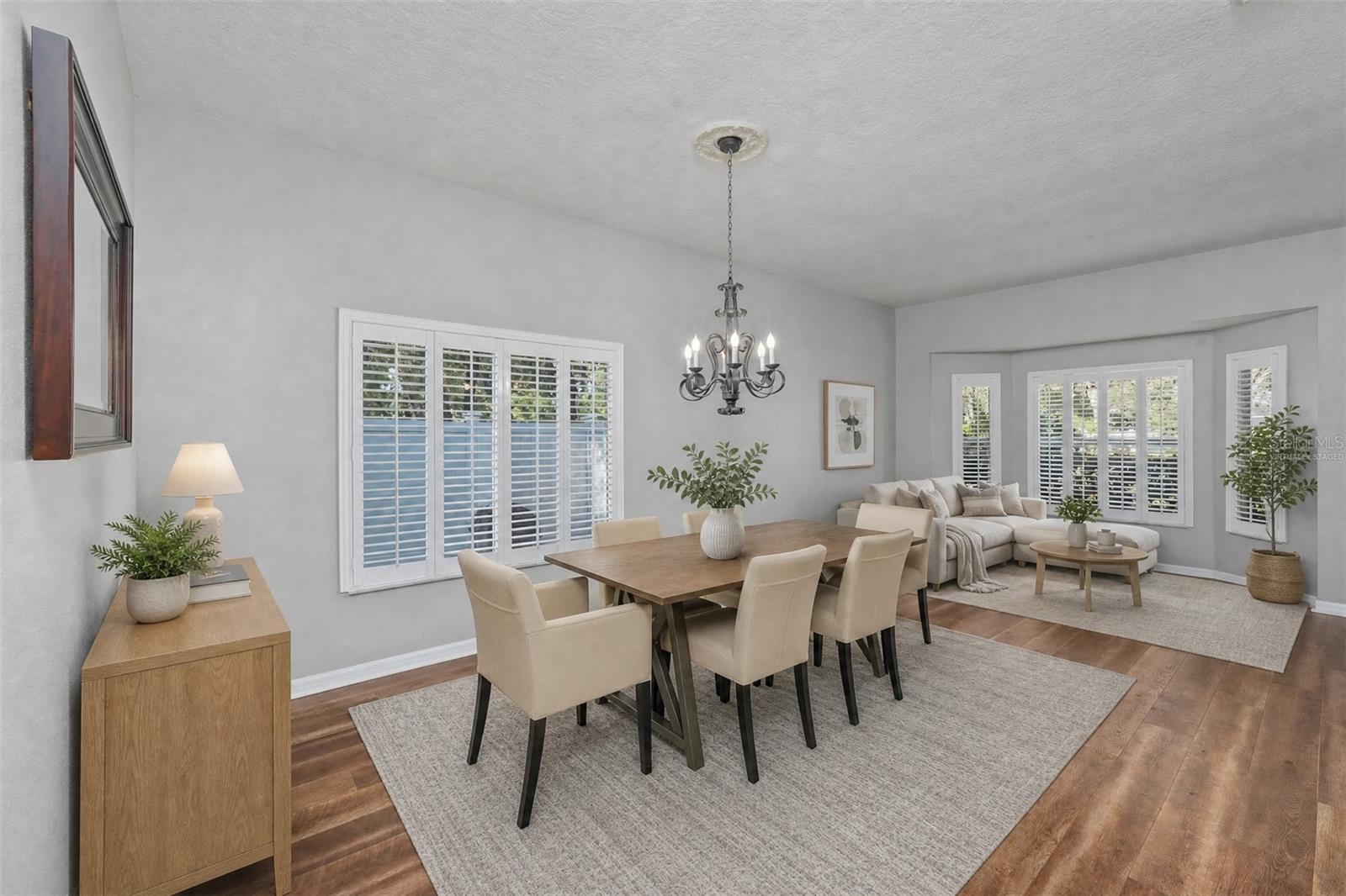 WINDSOR PARK AT THE EAGLES-FI - Residential