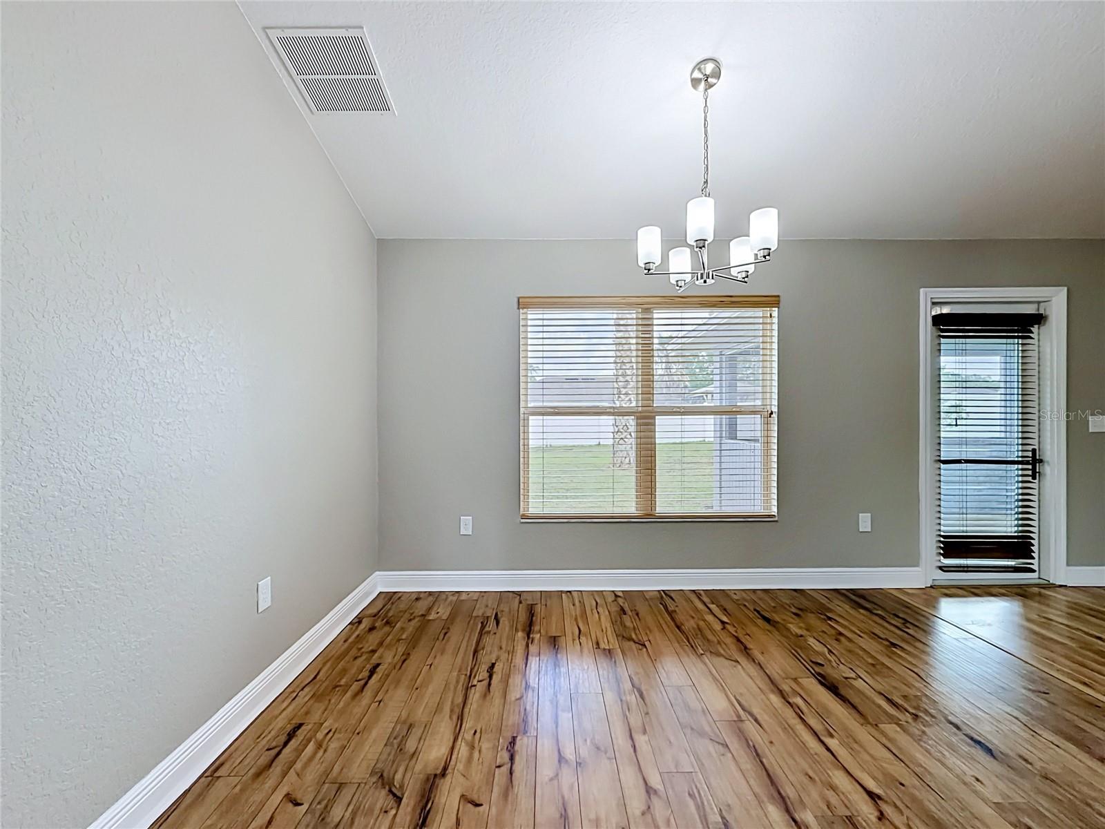 COBBLESTONE NORTH - Residential
