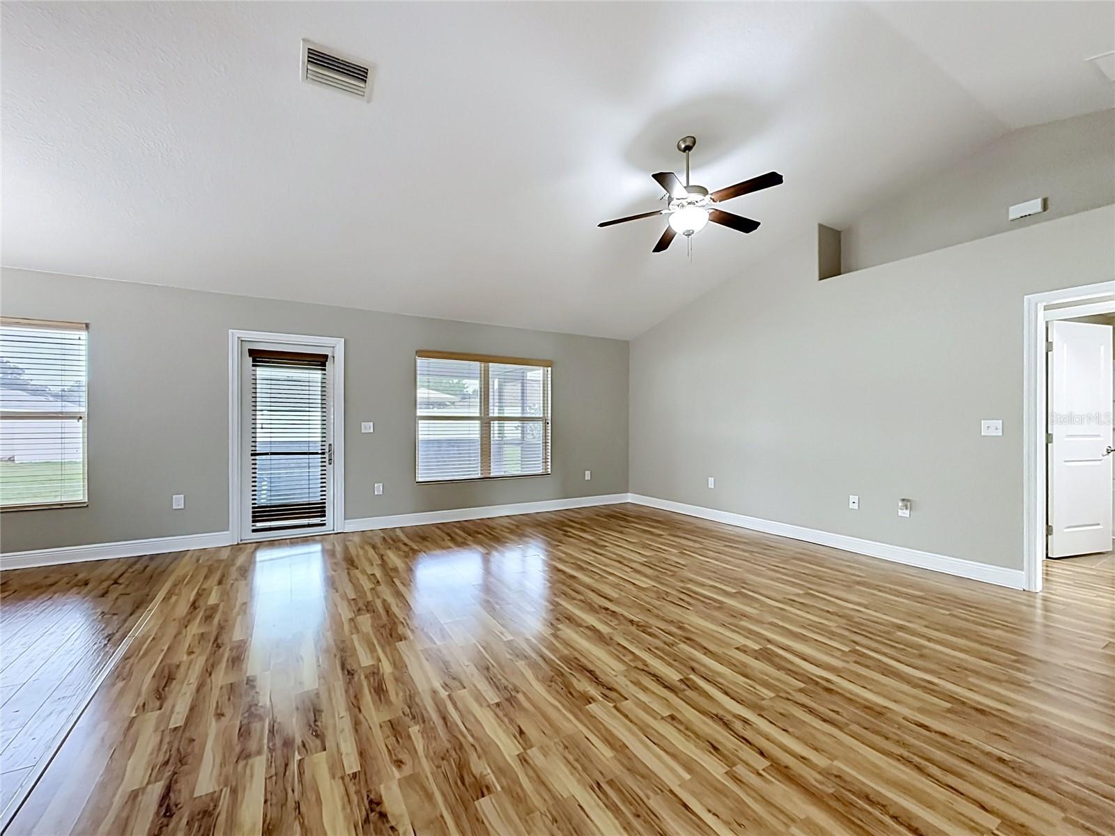 COBBLESTONE NORTH - Residential