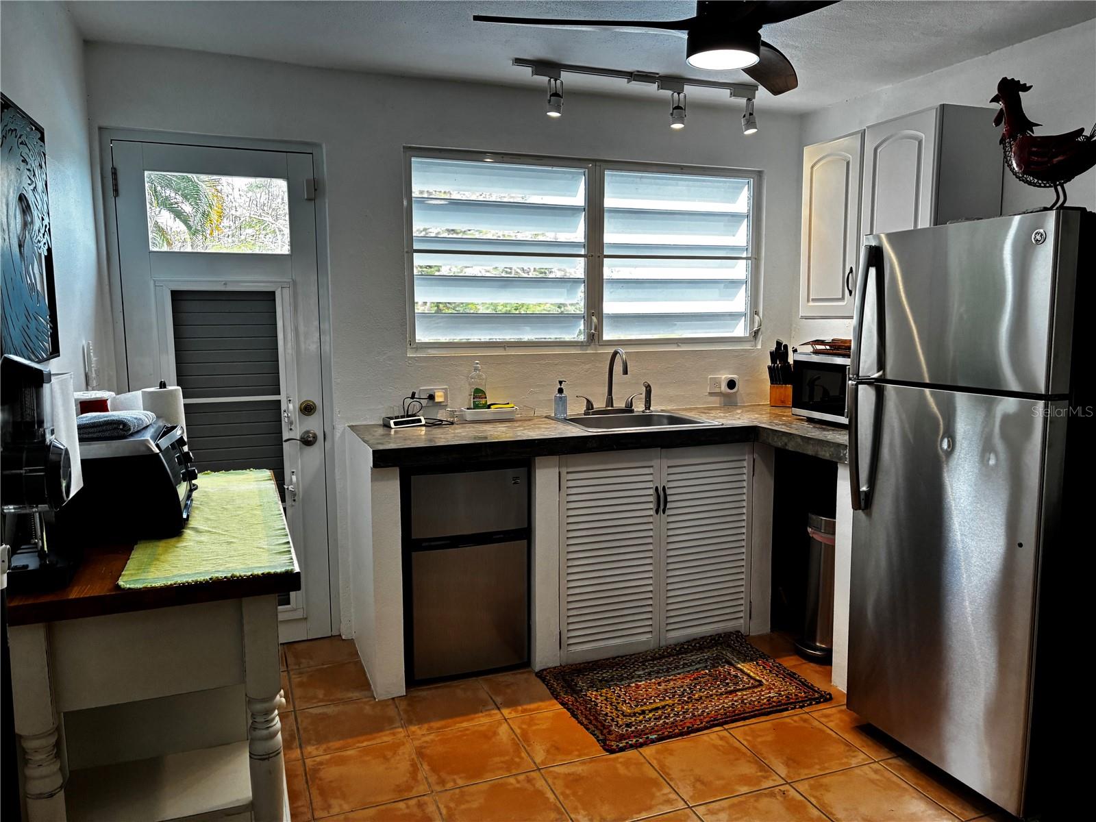 LOS CHIVOS SECTOR OF MONTE SANTO - Residential