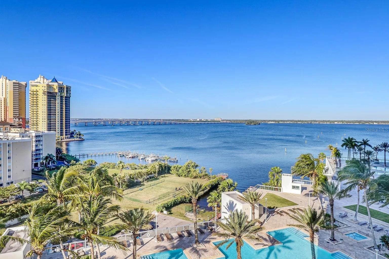 3000 OASIS GRAND BOULEVARD 1002