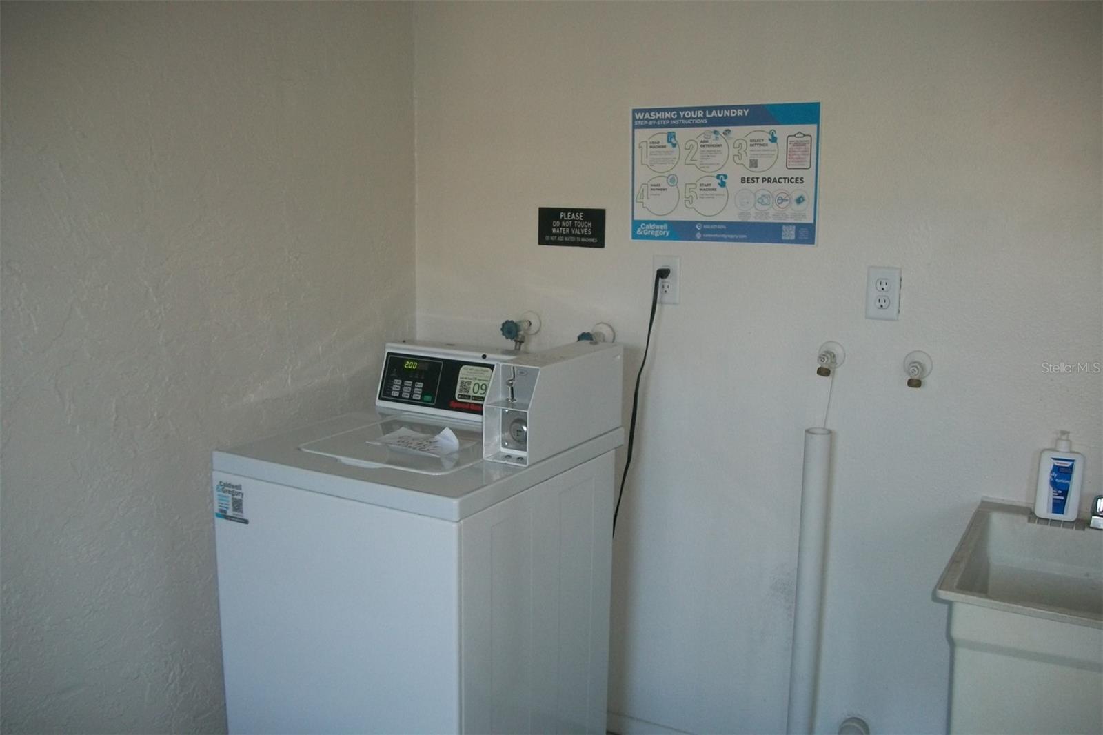 SEMINOLE OAKS APTS CONDO - Residential