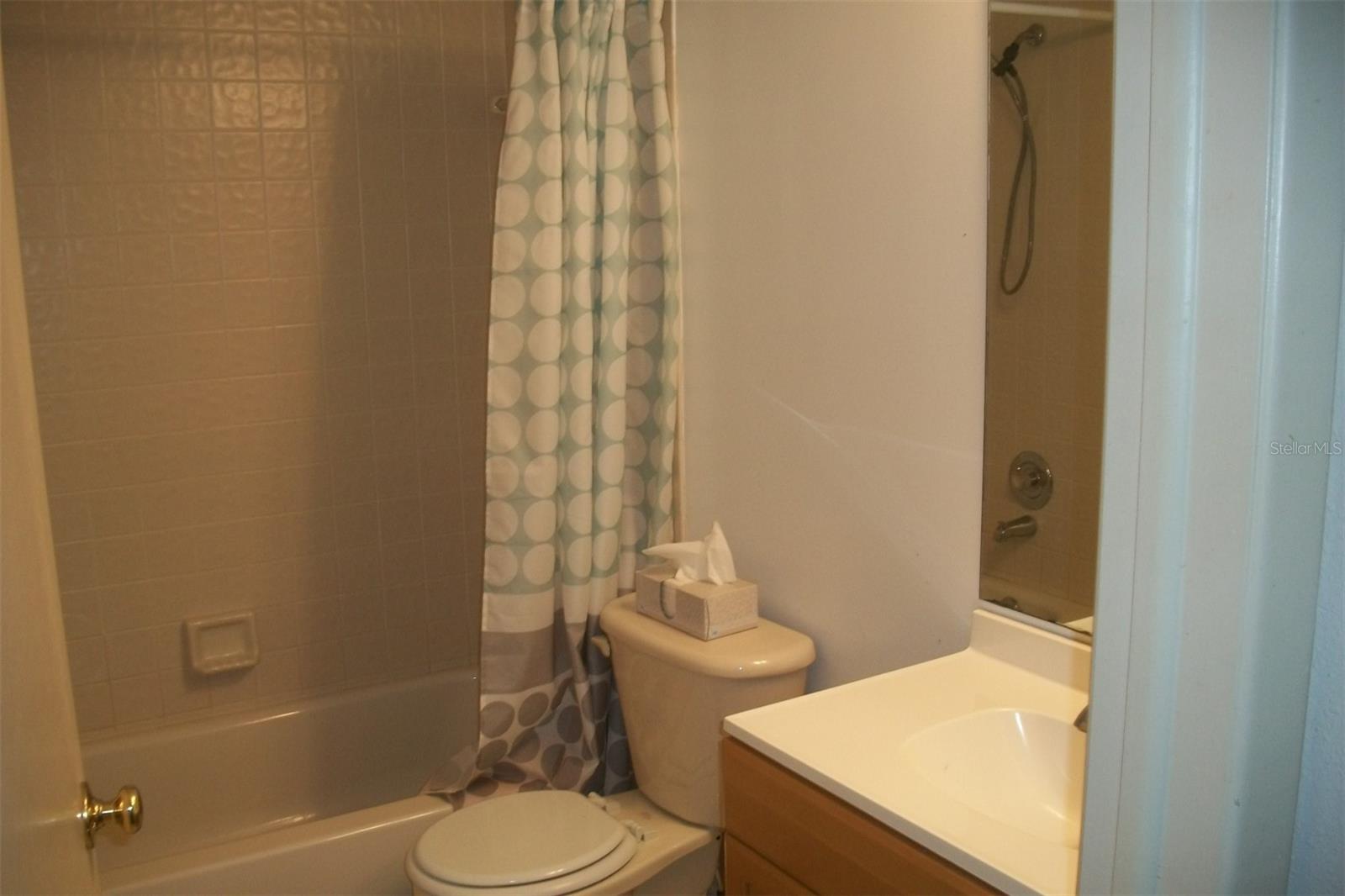 SEMINOLE OAKS APTS CONDO - Residential