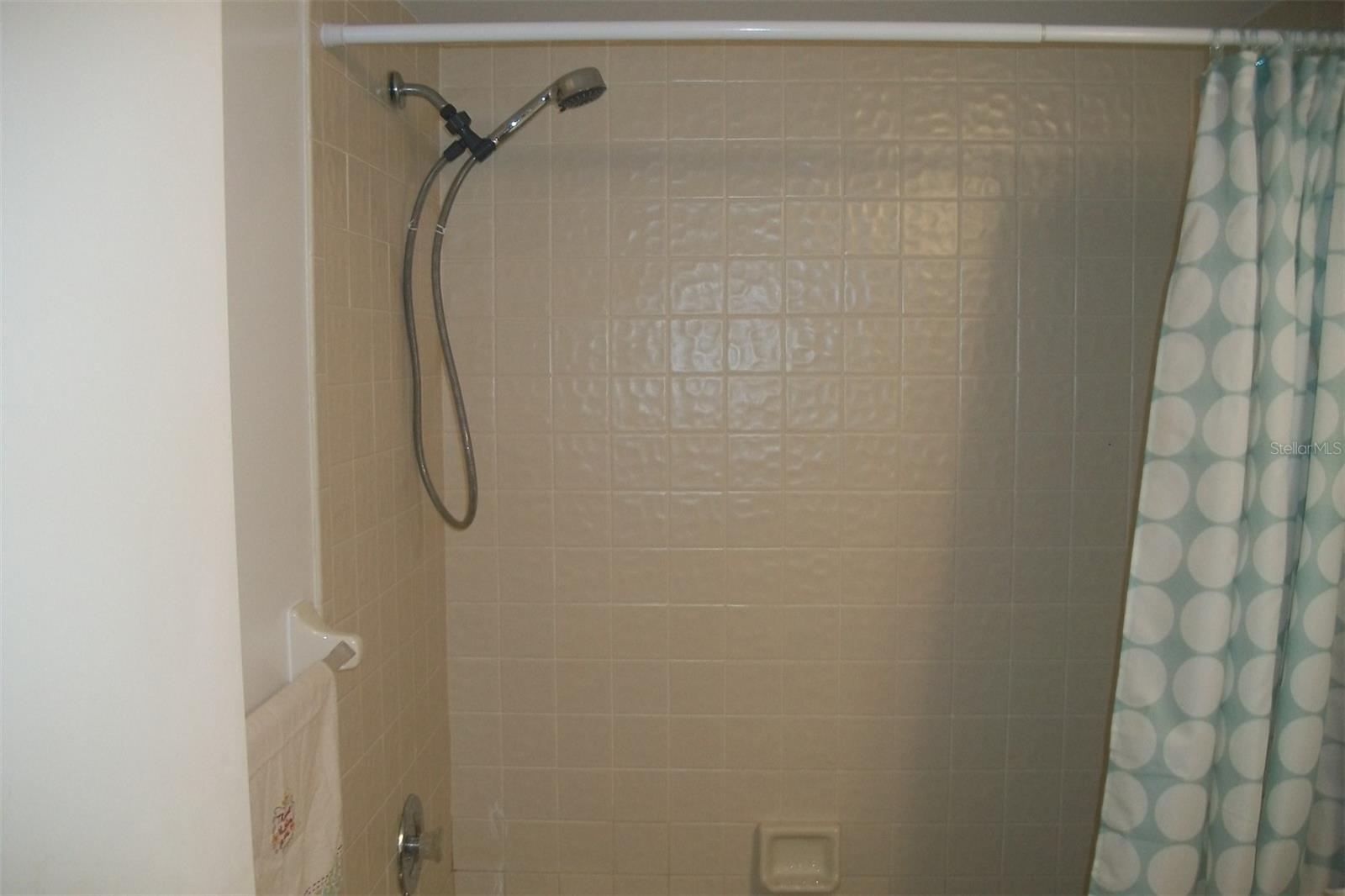 SEMINOLE OAKS APTS CONDO - Residential