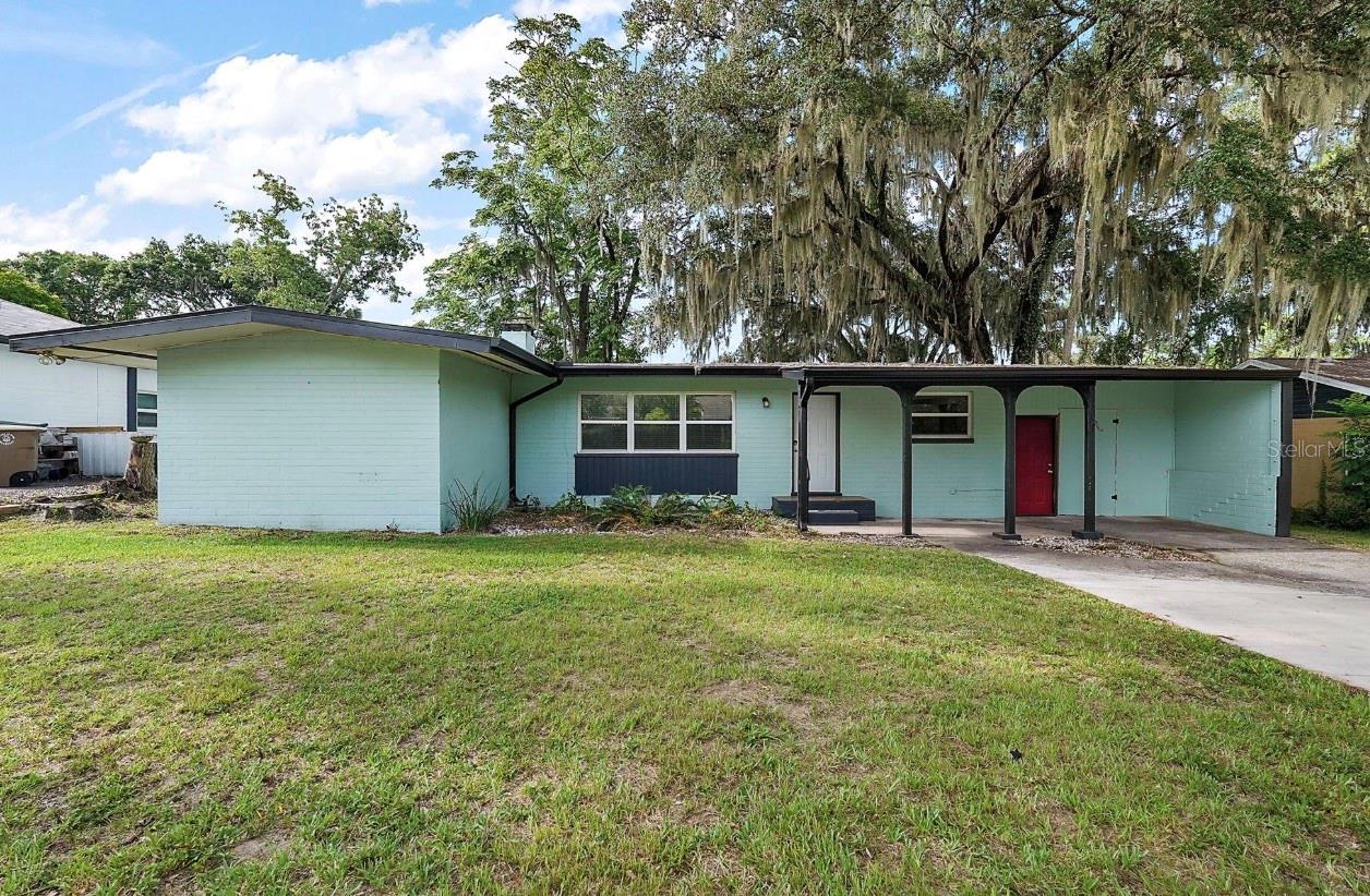 OWNER OFFERING SUBTO TERMS
Introducing 1138 NE 12th Street, Ocala, FL 34470 — a turnkey CoLiving investment opportunity in one of Florida’s most rapidly growing rental markets. This fully operational 5-bedroom, 2-bathroom single-family residence offers 1,898 square feet of interior living space and is currently configured for shared housing occupancy. The property is professionally managed and optimized for long-term cash flow, with systems in place to attract and retain stable tenants seeking private rooms and shared common areas.
The home features city water and sewer, a new hot water heater, and ample parking with options in the front driveway, backyard, and street. With no HOA restrictions, the property allows for operational flexibility and zero rental limitations. Its layout and infrastructure are specifically designed for CoLiving, appealing to renters such as working professionals and students looking for affordable, furnished housing.
This asset is ideal for investors seeking immediate income with minimal capital expenditure.
Located minutes from Downtown Ocala, the property benefits from access to major roadways, public transportation, retail centers, and employment hubs—further supporting strong occupancy and demand.