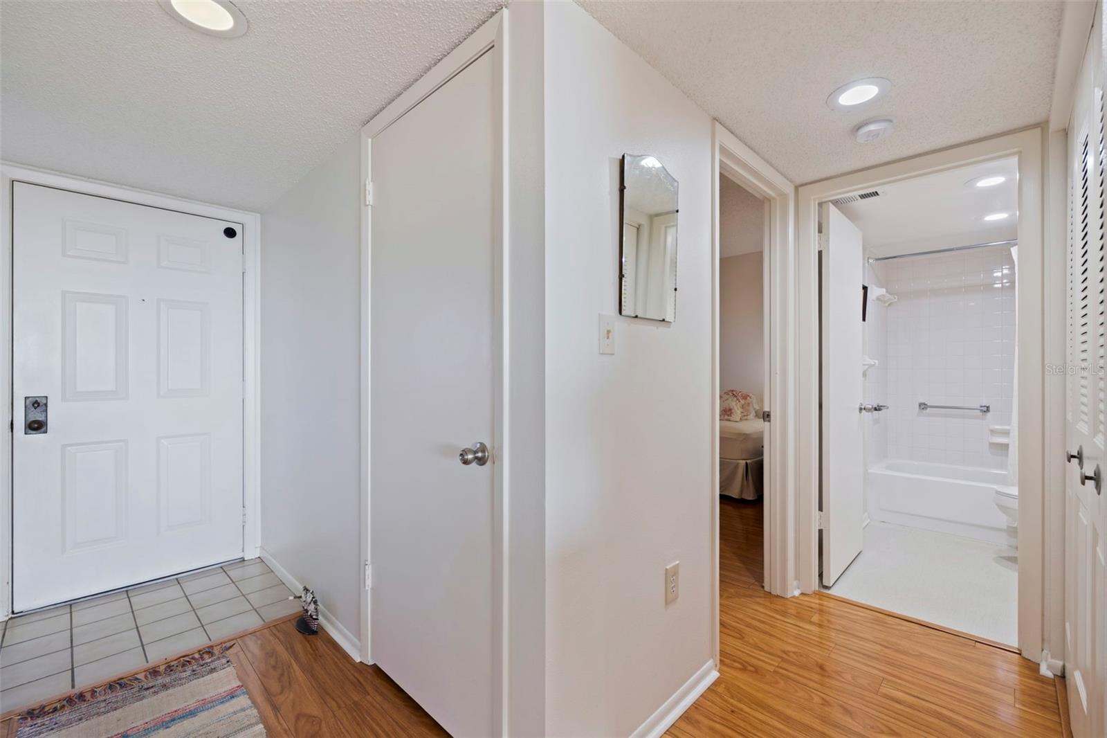 PASADENA COVE CONDO - Residential