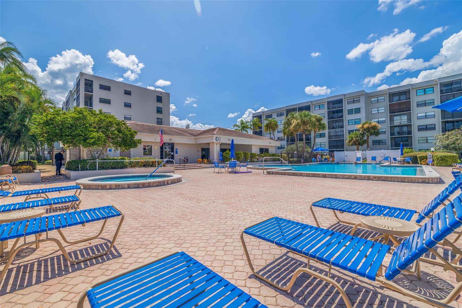 PASADENA COVE CONDO - Residential