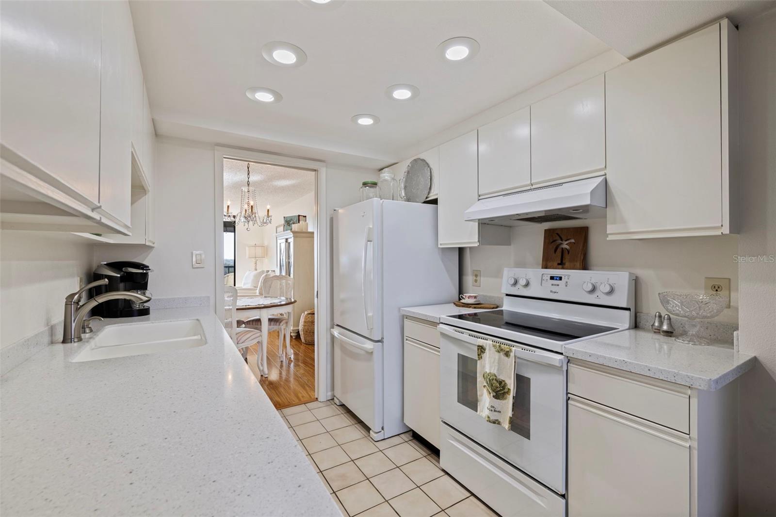 PASADENA COVE CONDO - Residential