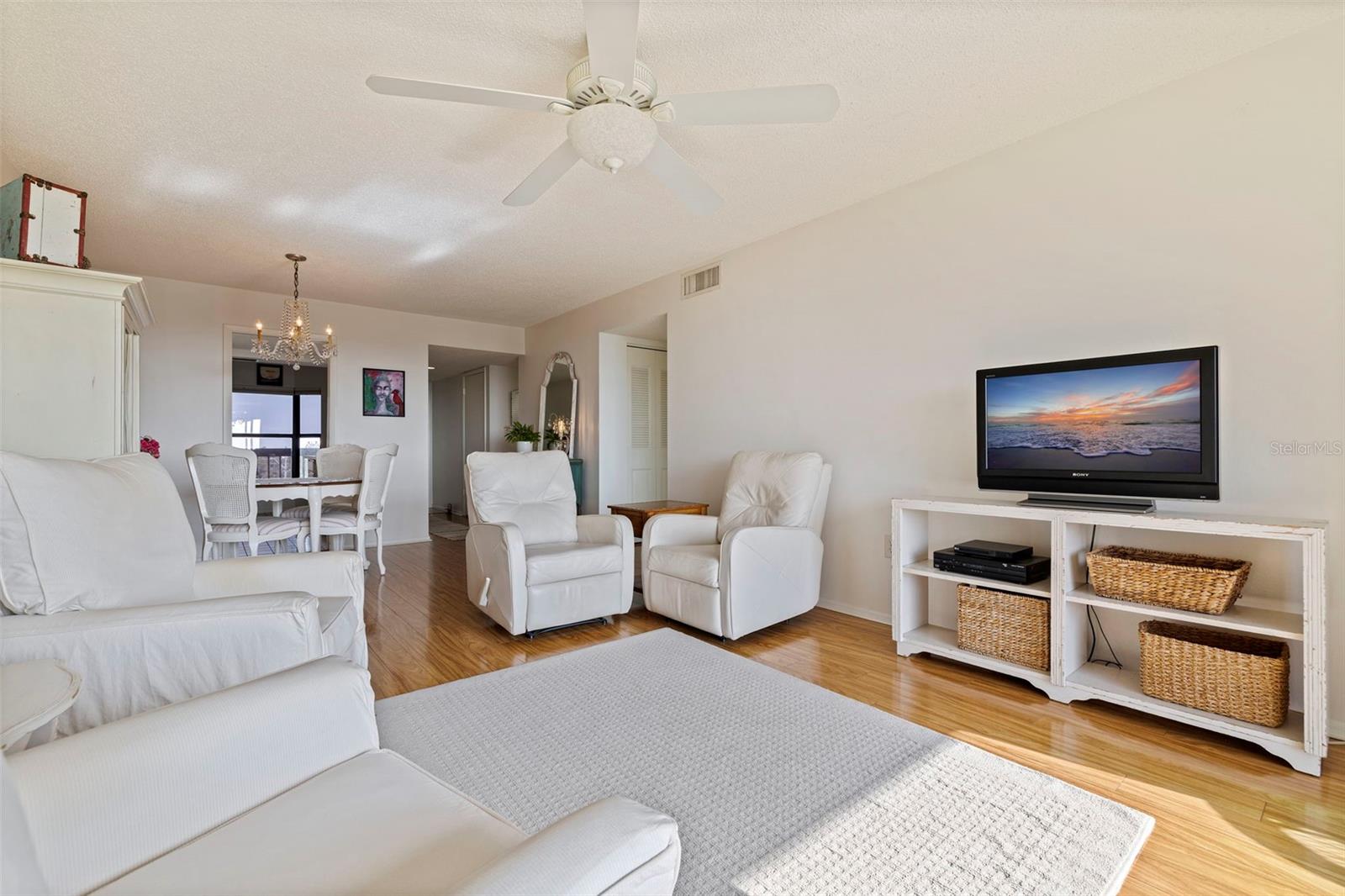 PASADENA COVE CONDO - Residential