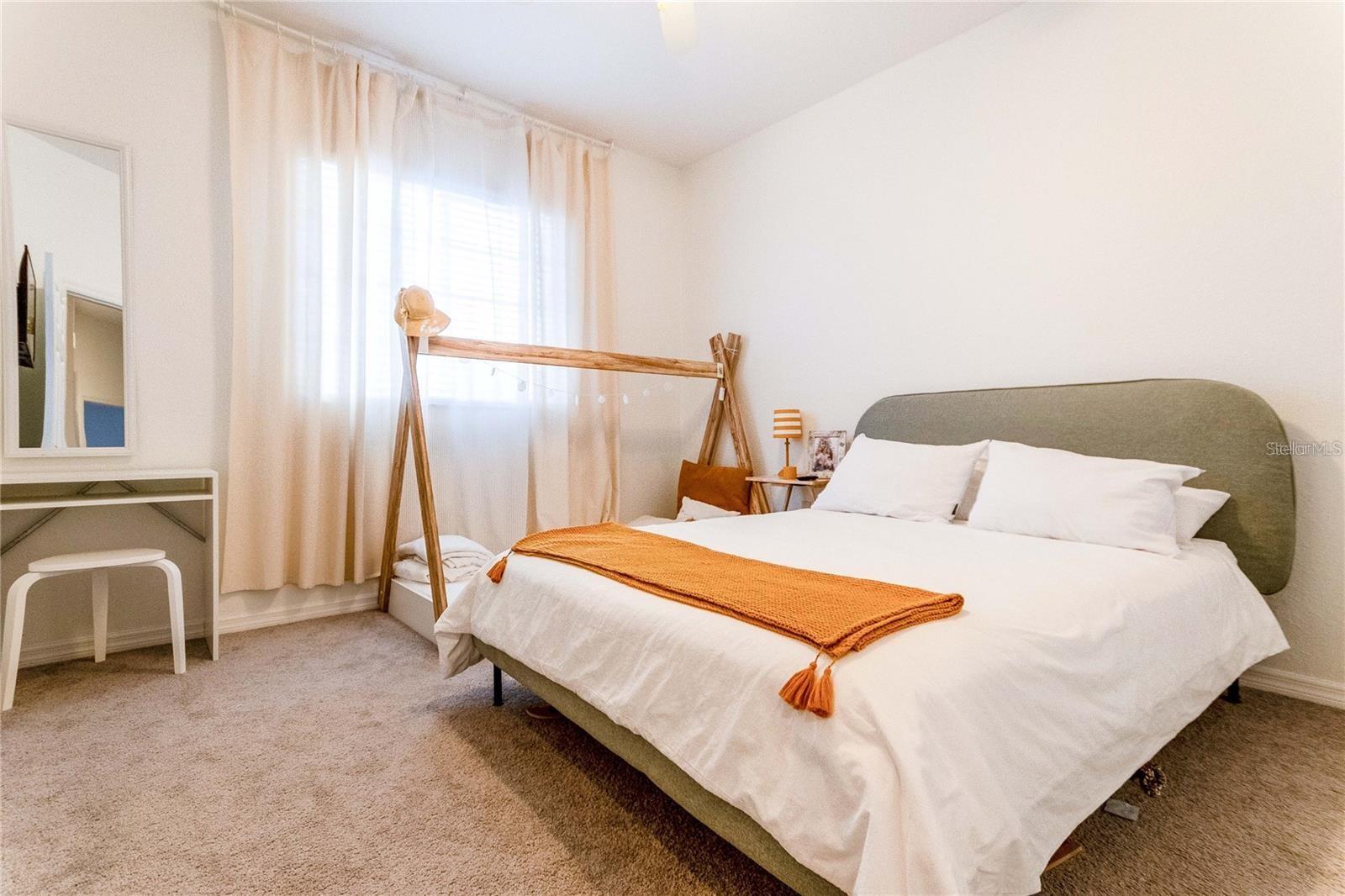 RIVERBAY TWNHMS PH THREE - Residential Lease