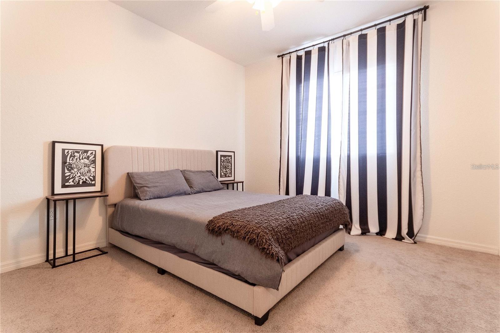 RIVERBAY TWNHMS PH THREE - Residential Lease