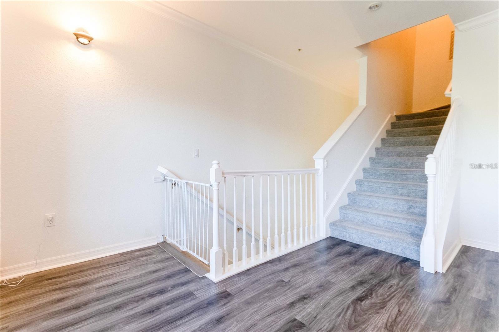 RIVERBAY TWNHMS PH THREE - Residential Lease