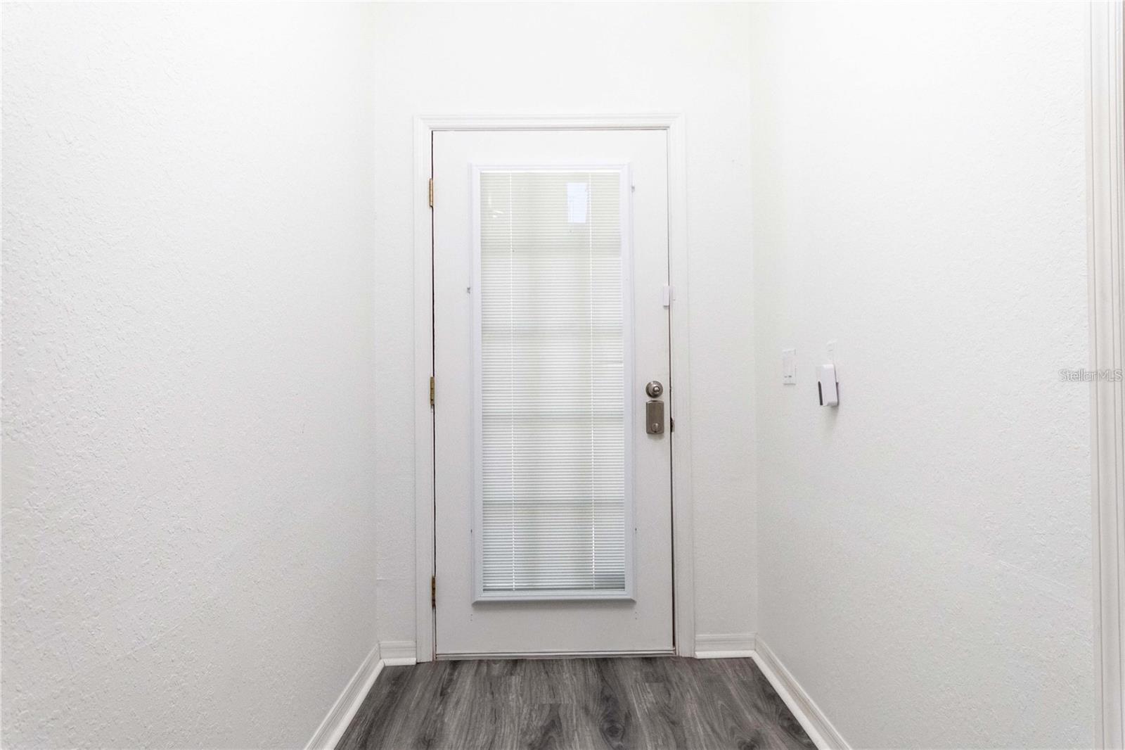 RIVERBAY TWNHMS PH THREE - Residential Lease