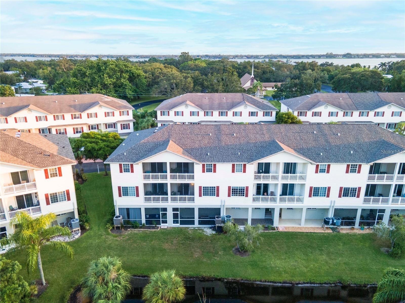 RIVERBAY TWNHMS PH THREE - Residential Lease