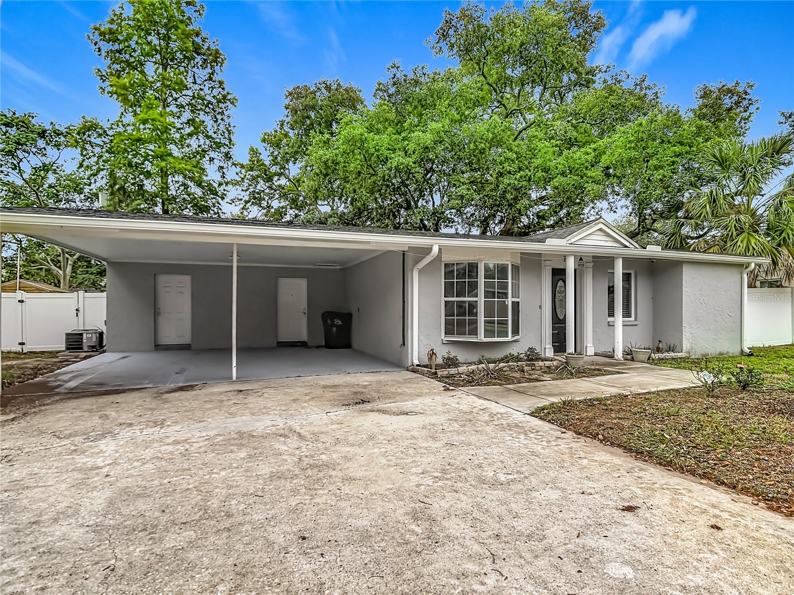 WILLIAMSBURG ESTATES - Residential