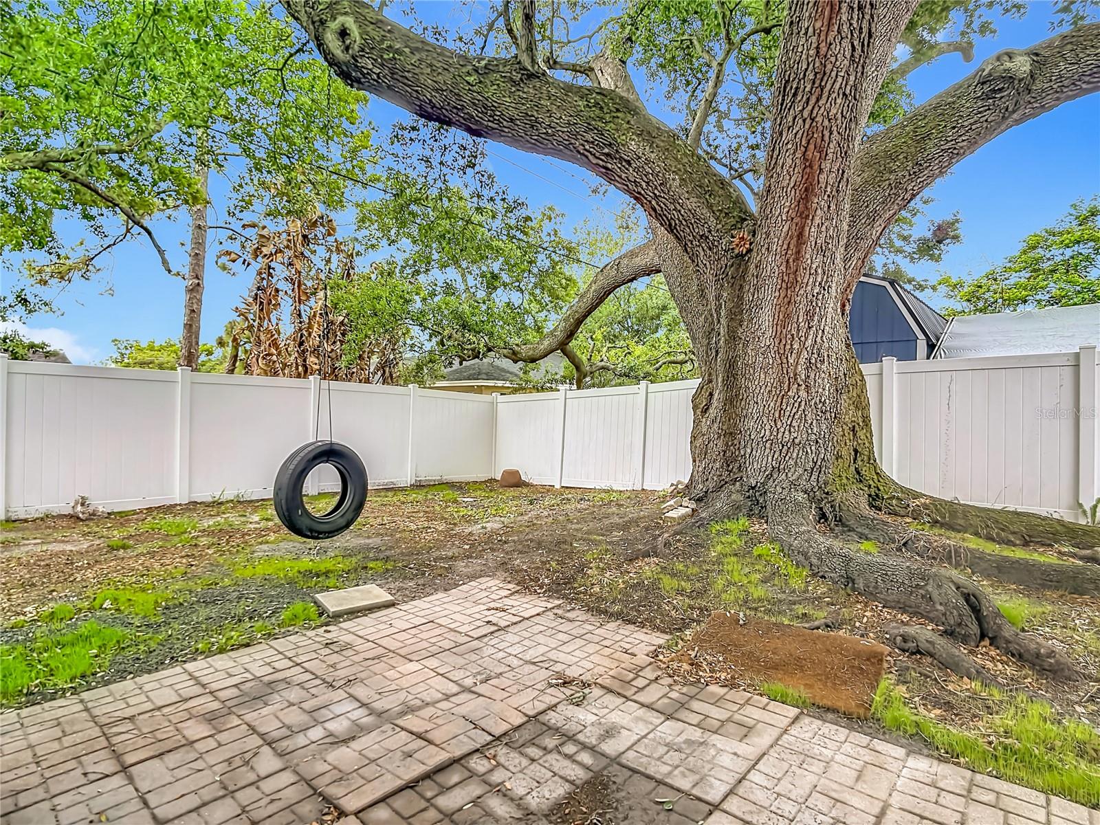 WILLIAMSBURG ESTATES - Residential