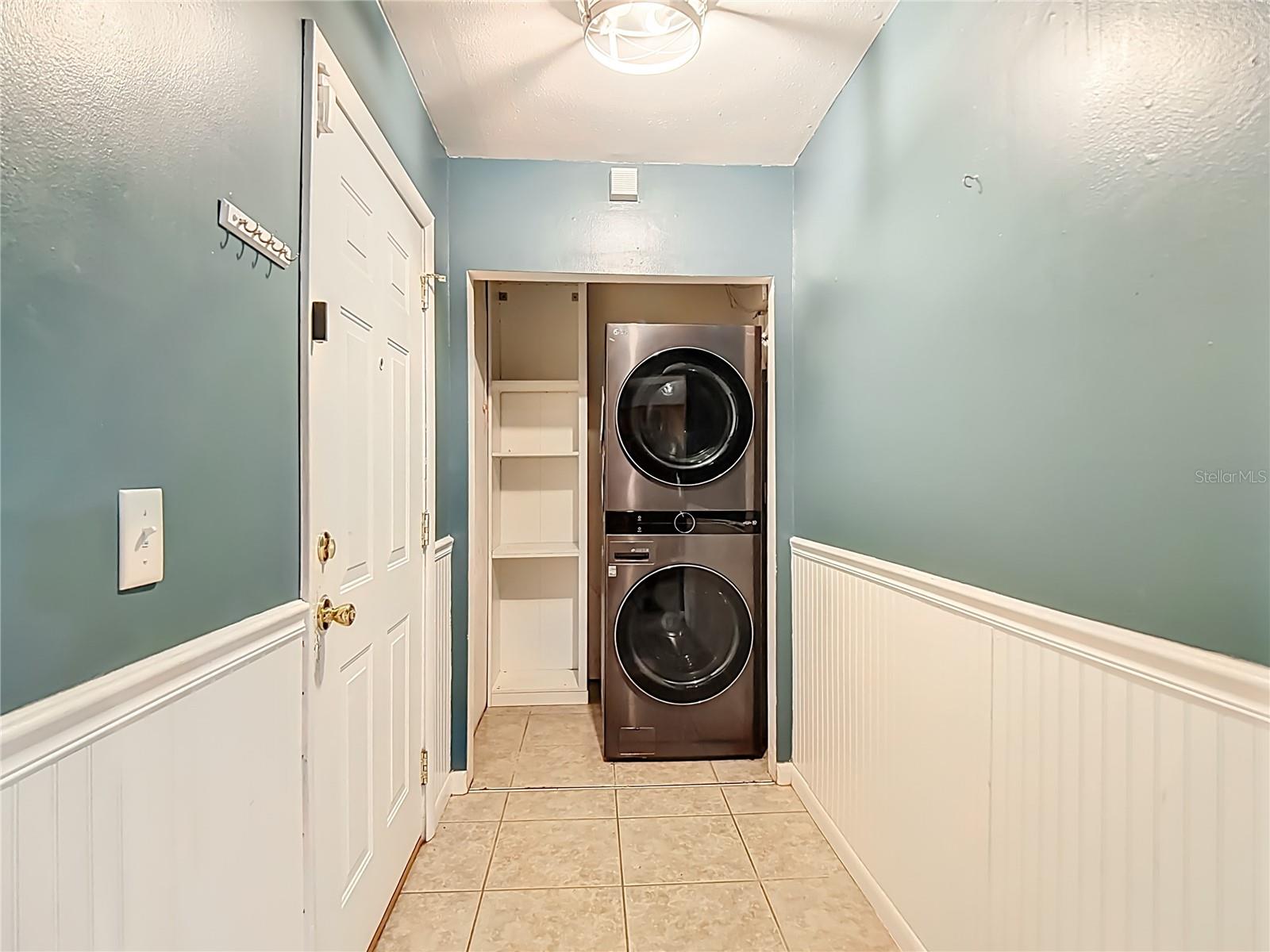 WILLIAMSBURG ESTATES - Residential