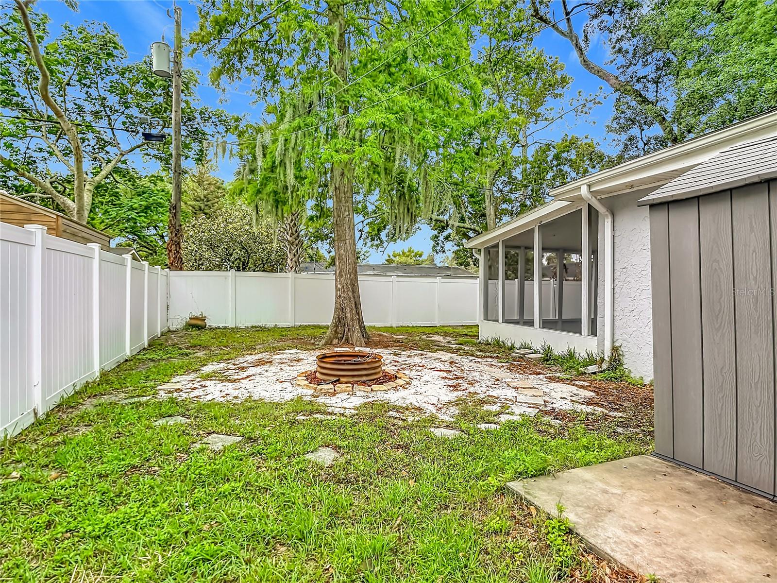 WILLIAMSBURG ESTATES - Residential