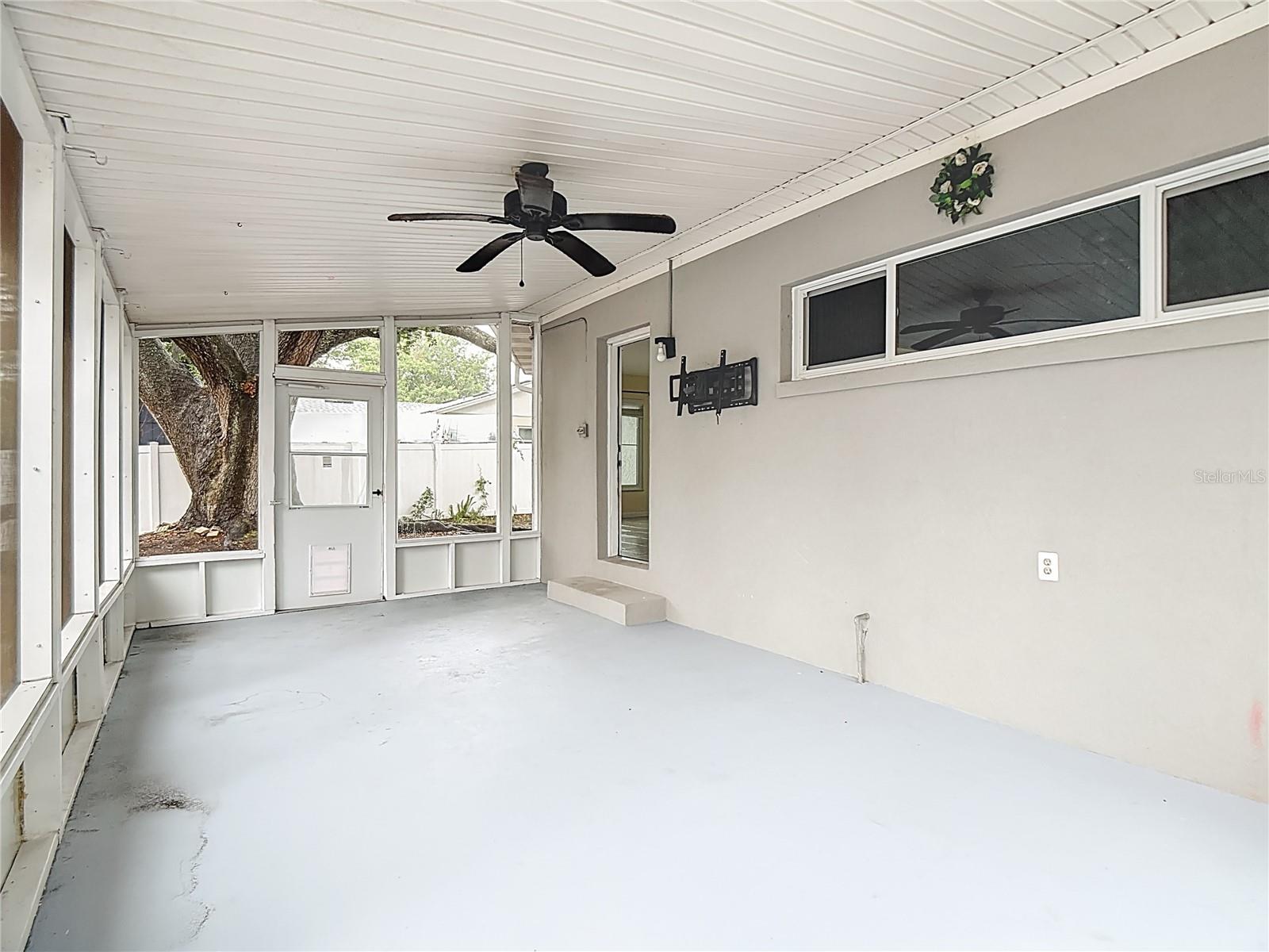 WILLIAMSBURG ESTATES - Residential