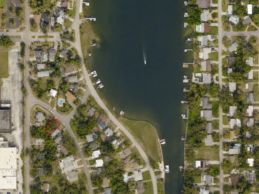 Photo of Juanita Way S, St Petersburg, FL 33705 (MLS # TB8505508)