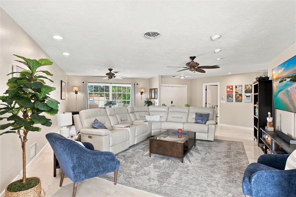 Photo of 1242 Pinebrook Way, Venice, FL 34285 (MLS # A4707484)