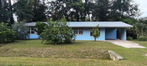 Photo of 1390 SE 24th Avenue, Gainesville, FL 32641 (MLS # GC533651)